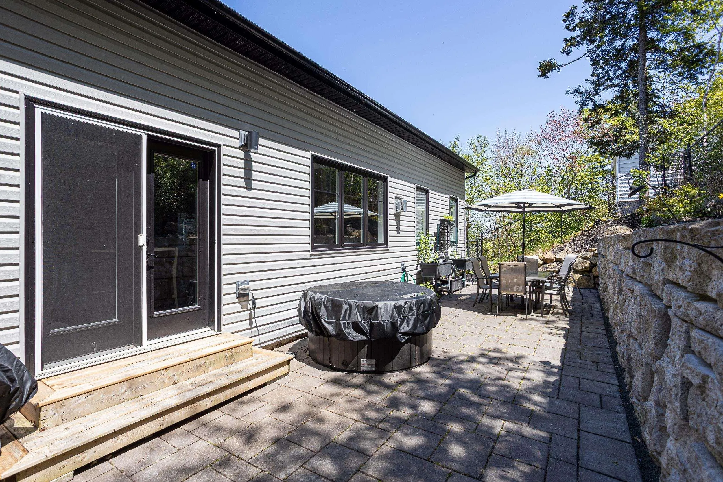 646 St. Margarets Bay Road Road, Halifax, NS B3N 1K7, 4 Bedrooms Bedrooms, ,3 BathroomsBathrooms,Residential,For Sale,St. Margarets Bay,202512643