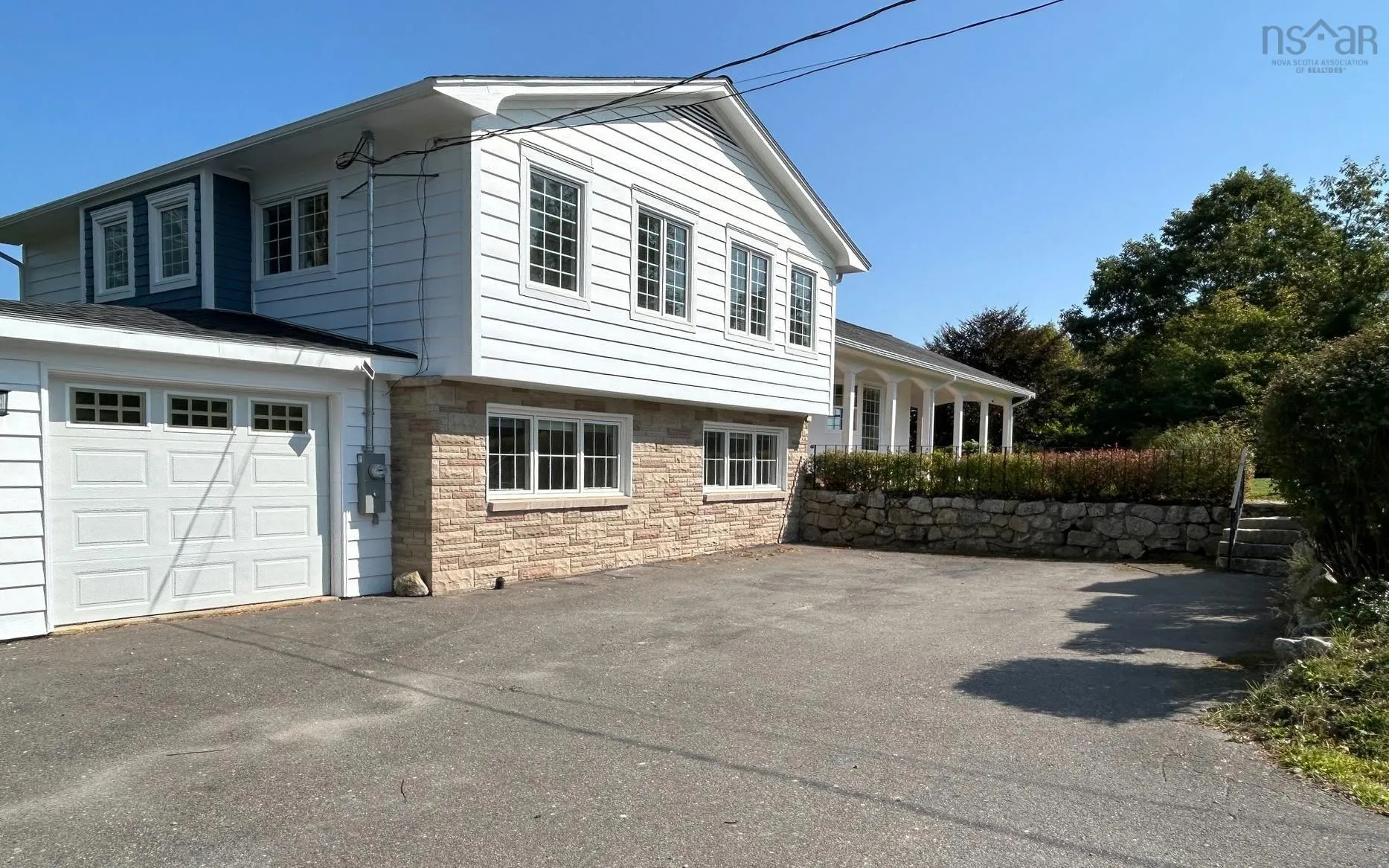 97 Nauss Point Road, Chester, NS B0J 1J0, 5 Bedrooms Bedrooms, ,3 BathroomsBathrooms,Residential,For Sale,Nauss Point,202524817