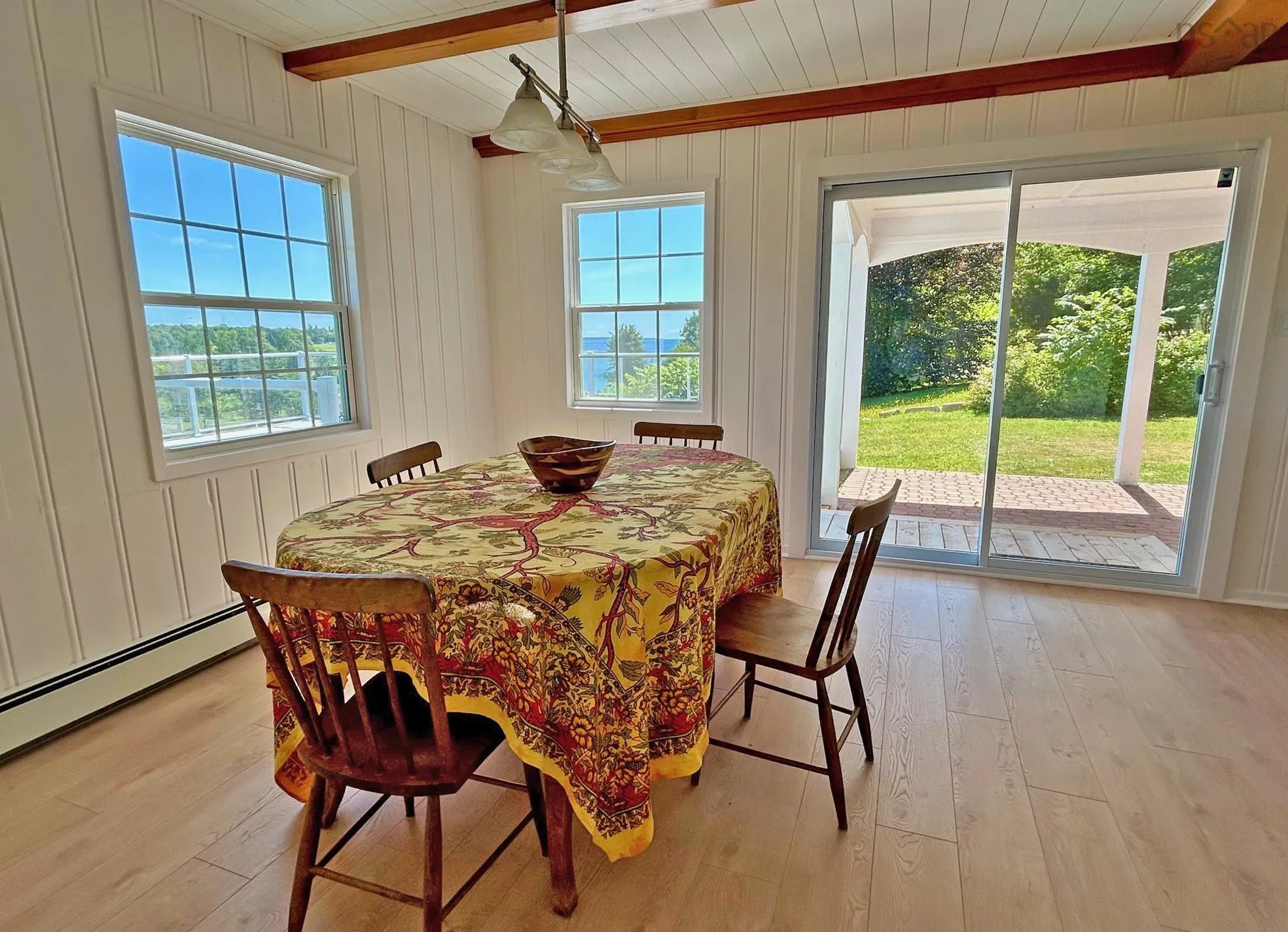 97 Nauss Point Road, Chester, NS B0J 1J0, 5 Bedrooms Bedrooms, ,3 BathroomsBathrooms,Residential,For Sale,Nauss Point,202524817