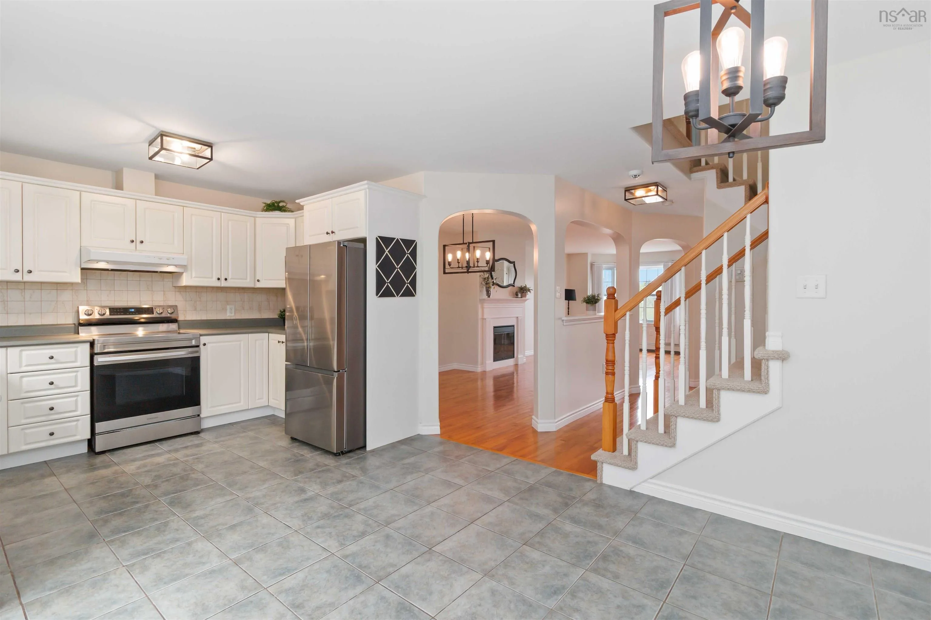 8 Surrey Way, Dartmouth, NS B2W 6R7, 3 Bedrooms Bedrooms, ,3 BathroomsBathrooms,Residential,For Sale,Surrey Way, Portland Hills,202521279
