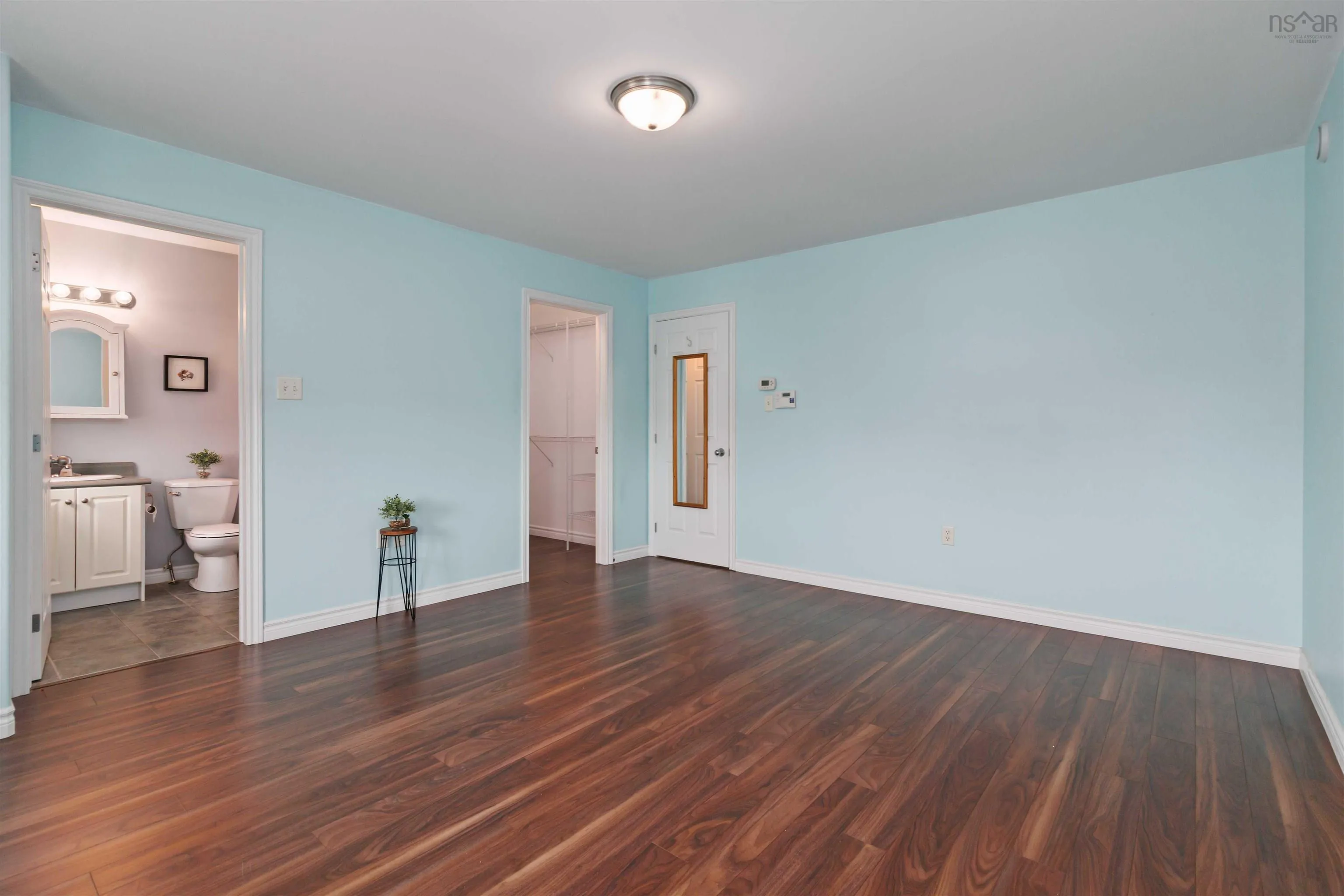 8 Surrey Way, Dartmouth, NS B2W 6R7, 3 Bedrooms Bedrooms, ,3 BathroomsBathrooms,Residential,For Sale,Surrey Way, Portland Hills,202521279