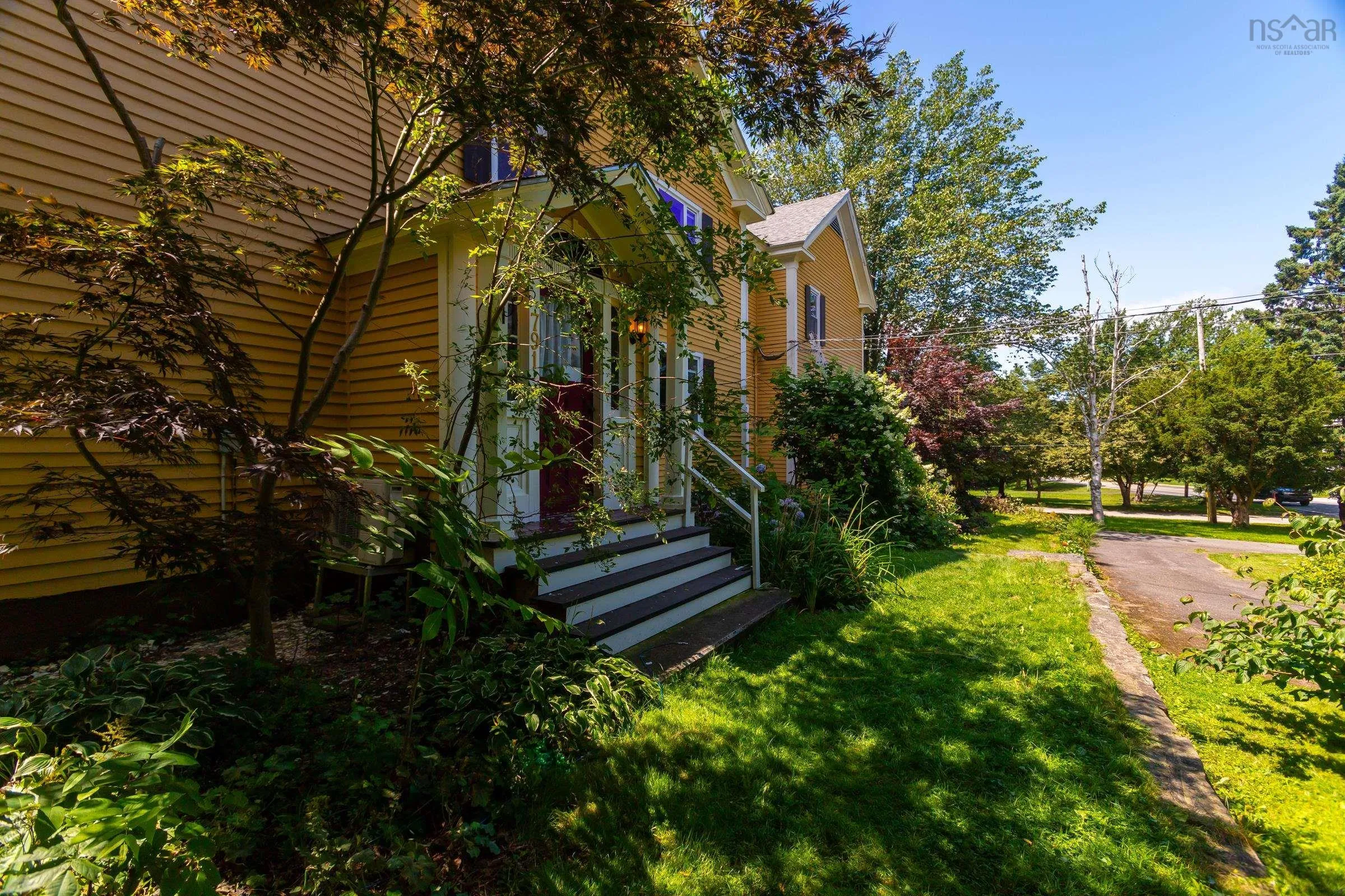 789-791 Saint George Street, Annapolis Royal Ns B0s 1a0, 8 Bedrooms Bedrooms, ,Residential Income,For Sale,Saint George,202419153