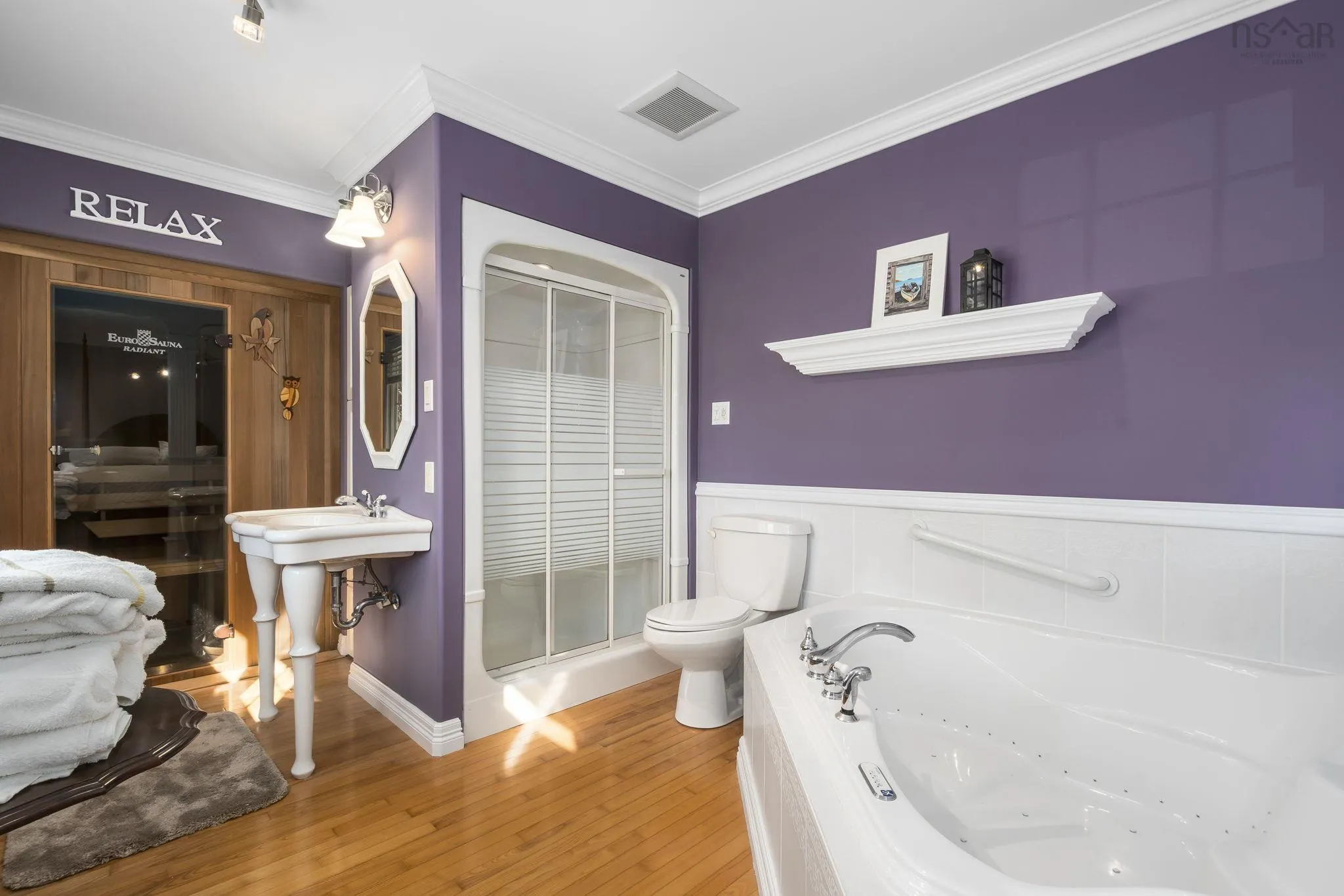 29 Ridgeview Drive, Sackville, NS B4C 1L8, 2 Bedrooms Bedrooms, ,3 BathroomsBathrooms,Residential,For Sale,Ridgeview,202522635
