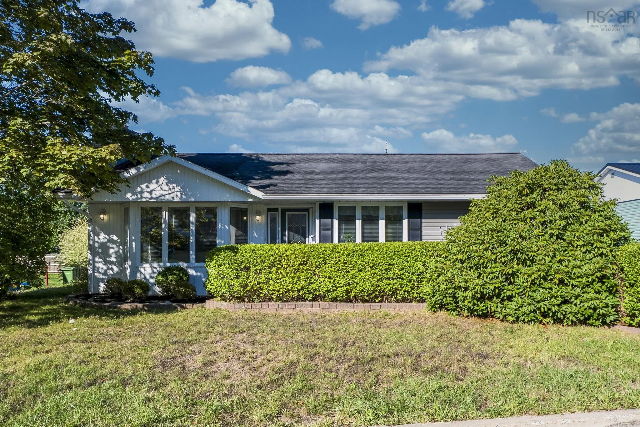29 Ridgeview Drive, Sackville, NS B4C 1L8, 2 Bedrooms Bedrooms, ,3 BathroomsBathrooms,Residential,For Sale,Ridgeview,202522635