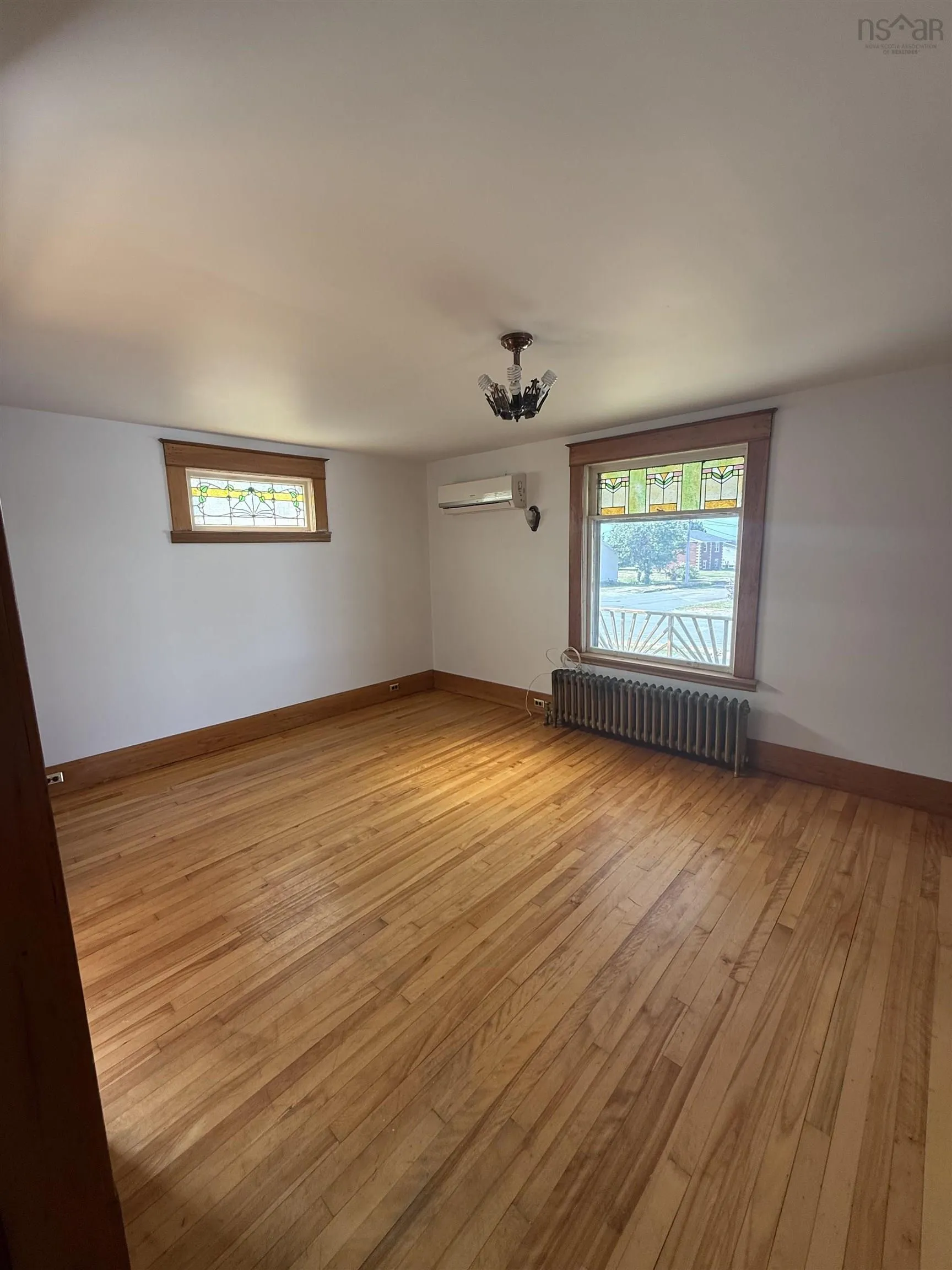 126 Broadway Street, Whitney Pier, NS B1N 2Y8, 4 Bedrooms Bedrooms, ,1 BathroomBathrooms,Residential,For Sale,Broadway,202520663