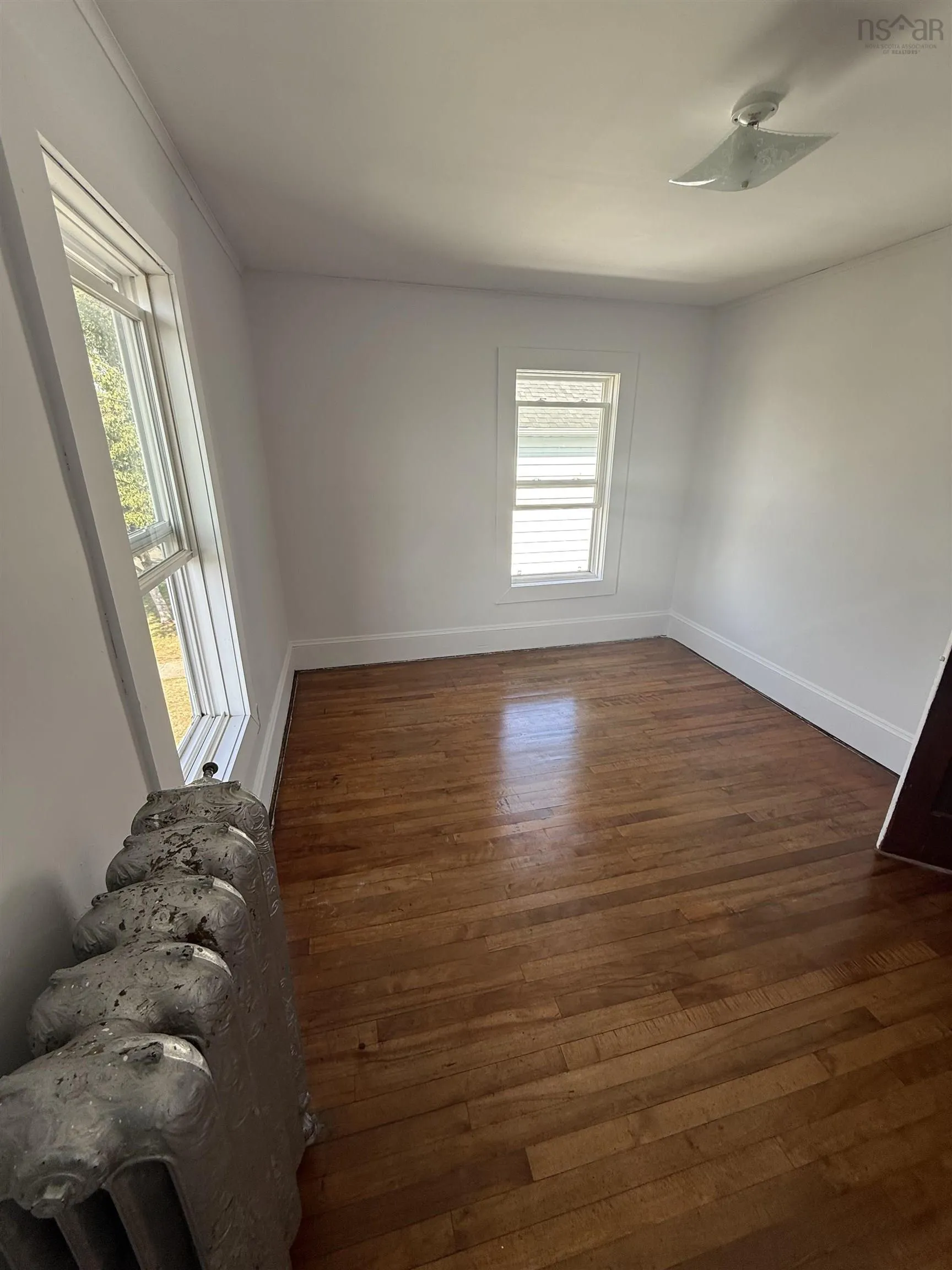 126 Broadway Street, Whitney Pier, NS B1N 2Y8, 4 Bedrooms Bedrooms, ,1 BathroomBathrooms,Residential,For Sale,Broadway,202520663