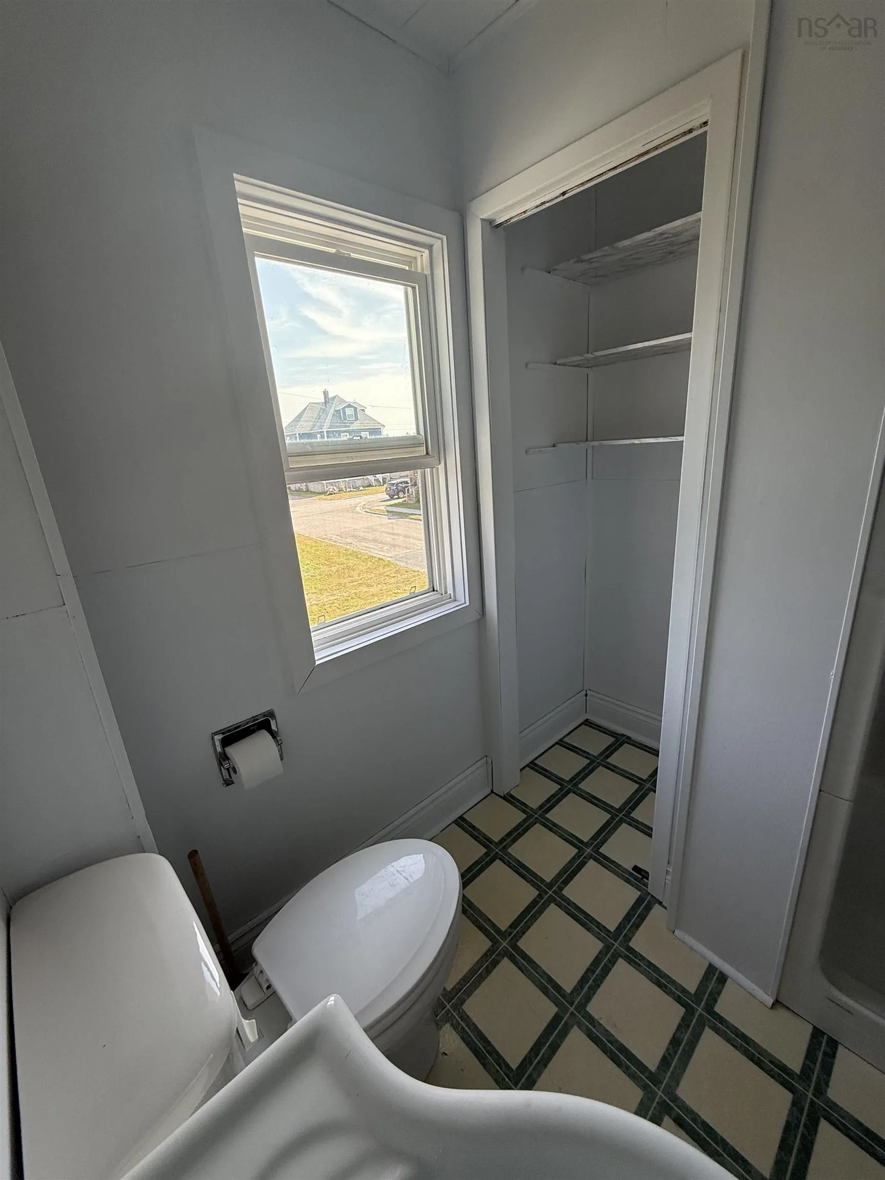 126 Broadway Street, Whitney Pier, NS B1N 2Y8, 4 Bedrooms Bedrooms, ,1 BathroomBathrooms,Residential,For Sale,Broadway,202520663