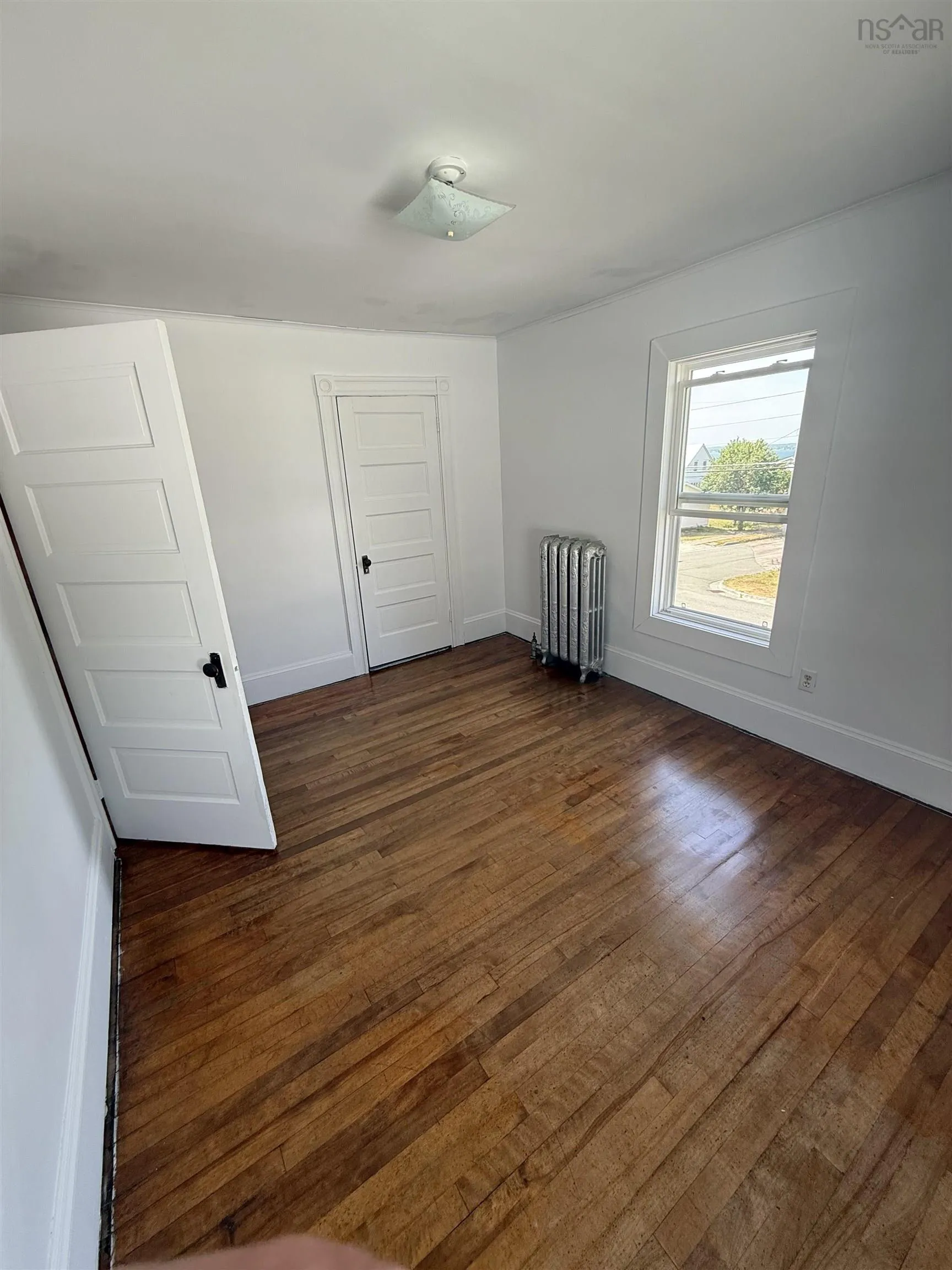 126 Broadway Street, Whitney Pier, NS B1N 2Y8, 4 Bedrooms Bedrooms, ,1 BathroomBathrooms,Residential,For Sale,Broadway,202520663