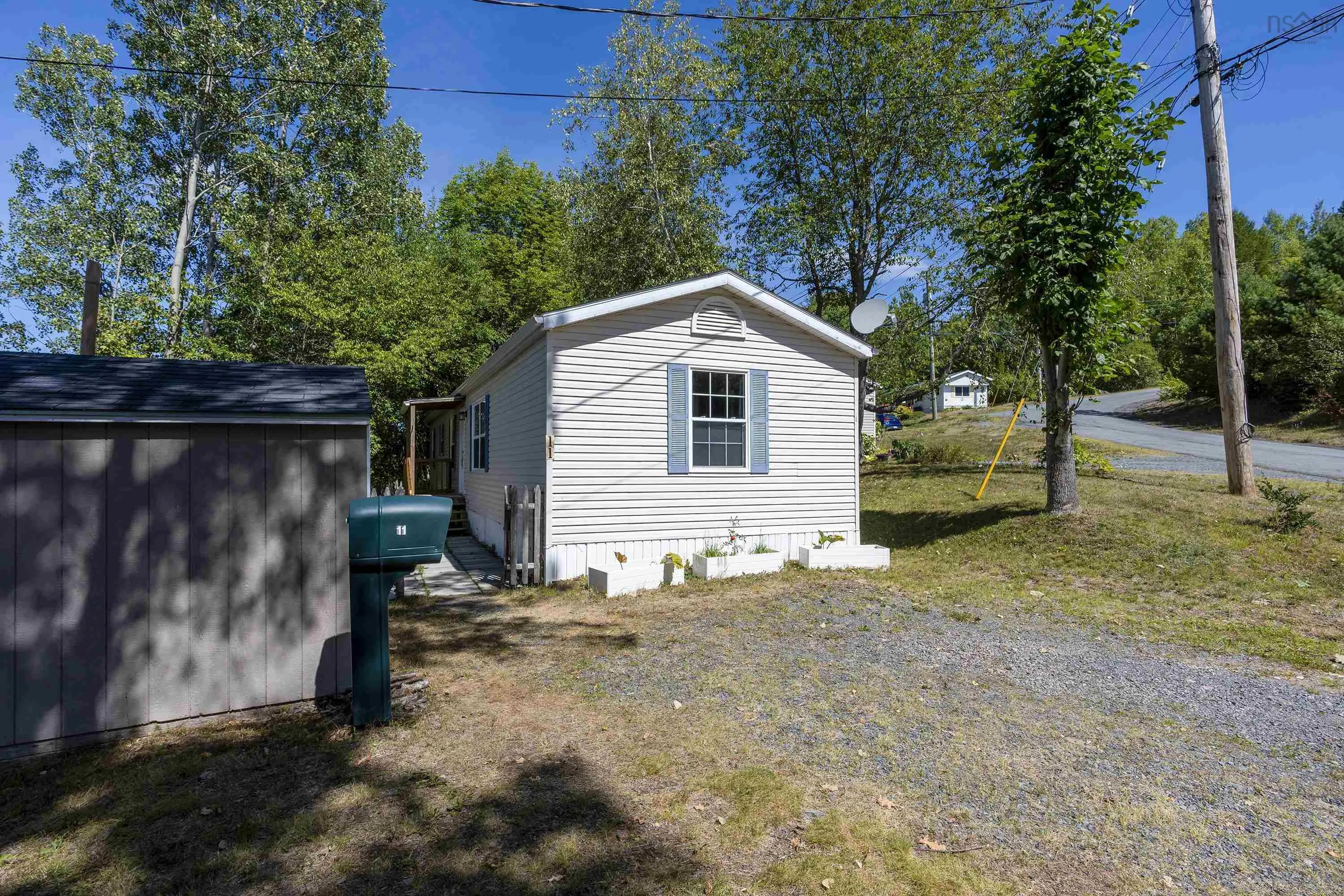 11 Cedarwood Crescent, New Minas, NS B4N 5J2, 2 Bedrooms Bedrooms, ,1 BathroomBathrooms,Residential,For Sale,Cedarwood,202521238