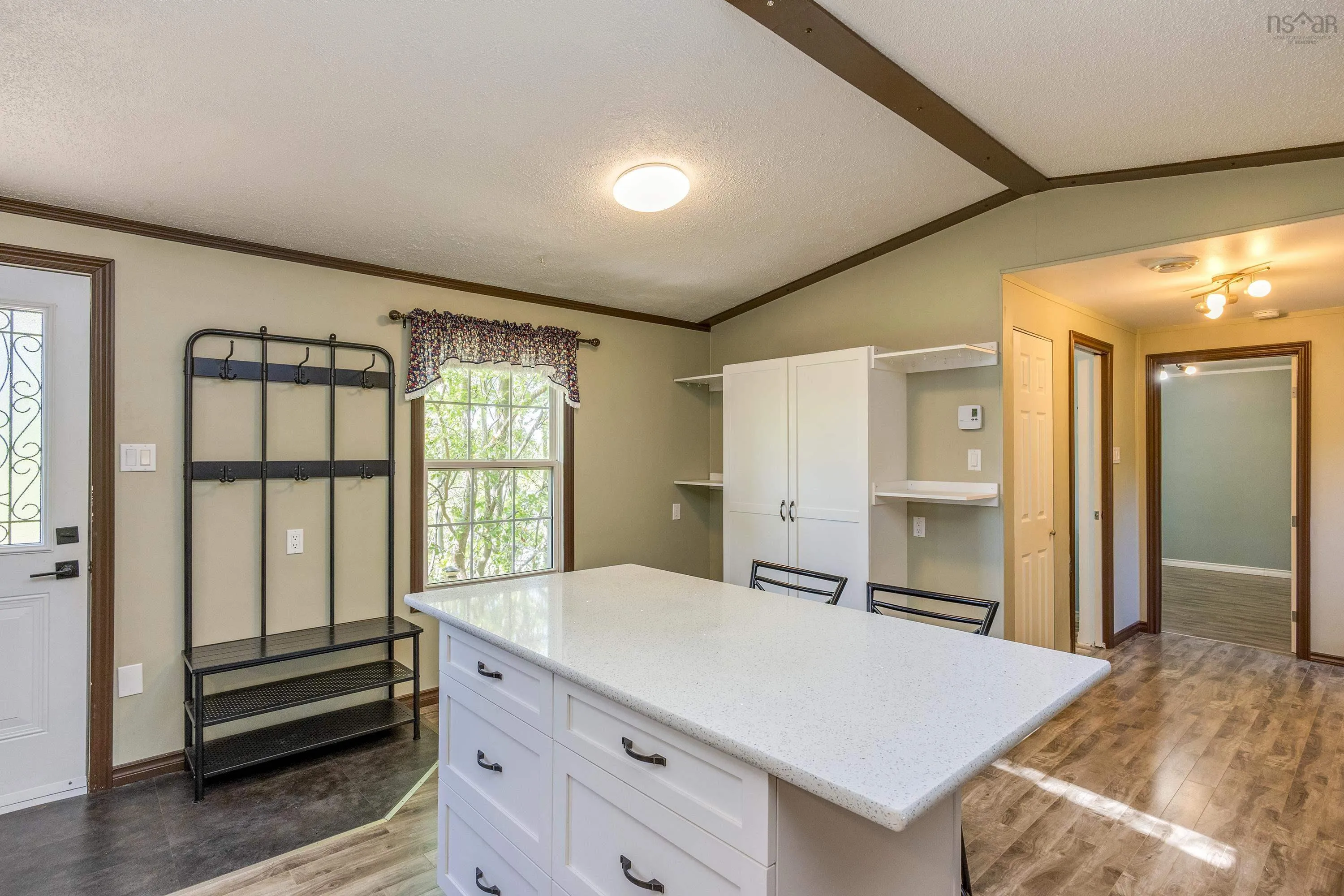 11 Cedarwood Crescent, New Minas, NS B4N 5J2, 2 Bedrooms Bedrooms, ,1 BathroomBathrooms,Residential,For Sale,Cedarwood,202521238