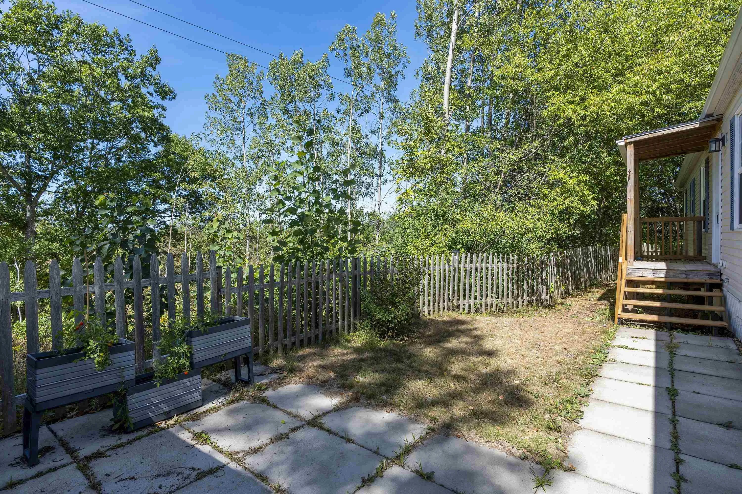 11 Cedarwood Crescent, New Minas, NS B4N 5J2, 2 Bedrooms Bedrooms, ,1 BathroomBathrooms,Residential,For Sale,Cedarwood,202521238