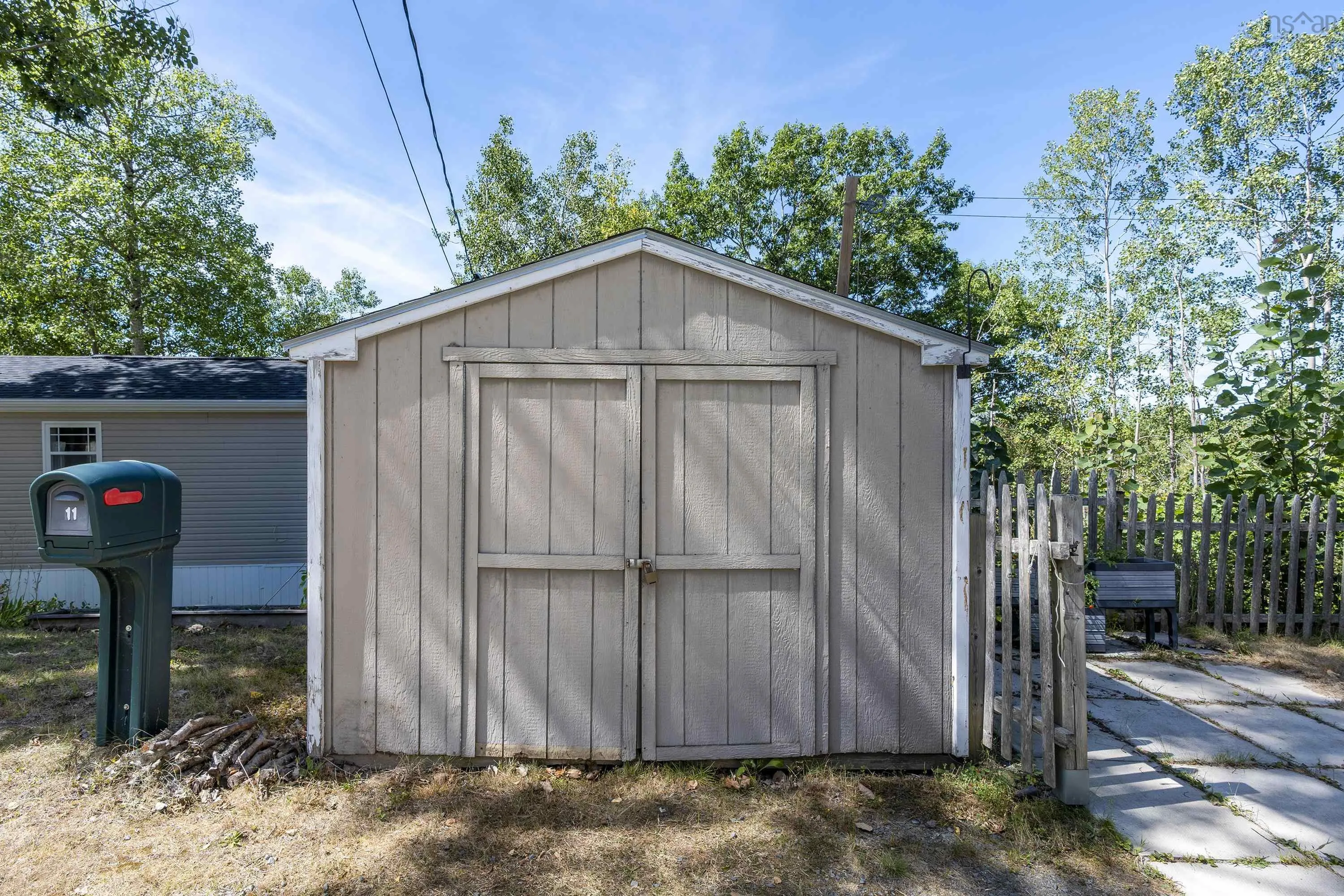 11 Cedarwood Crescent, New Minas, NS B4N 5J2, 2 Bedrooms Bedrooms, ,1 BathroomBathrooms,Residential,For Sale,Cedarwood,202521238