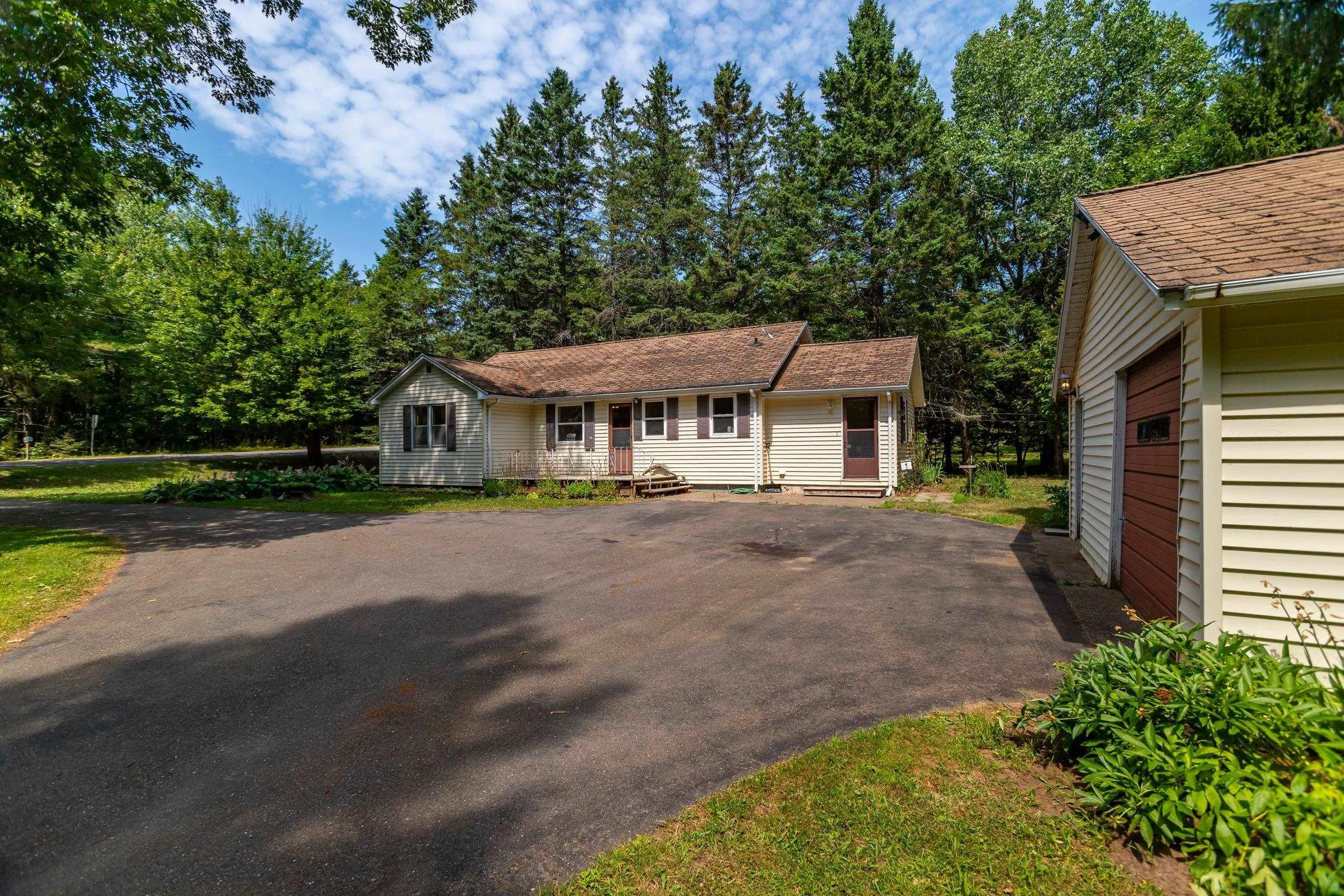 1524 Marshall Road, Kingston, NS B0P 1R0, 2 Bedrooms Bedrooms, ,1 BathroomBathrooms,Residential,For Sale,Marshall,202519257