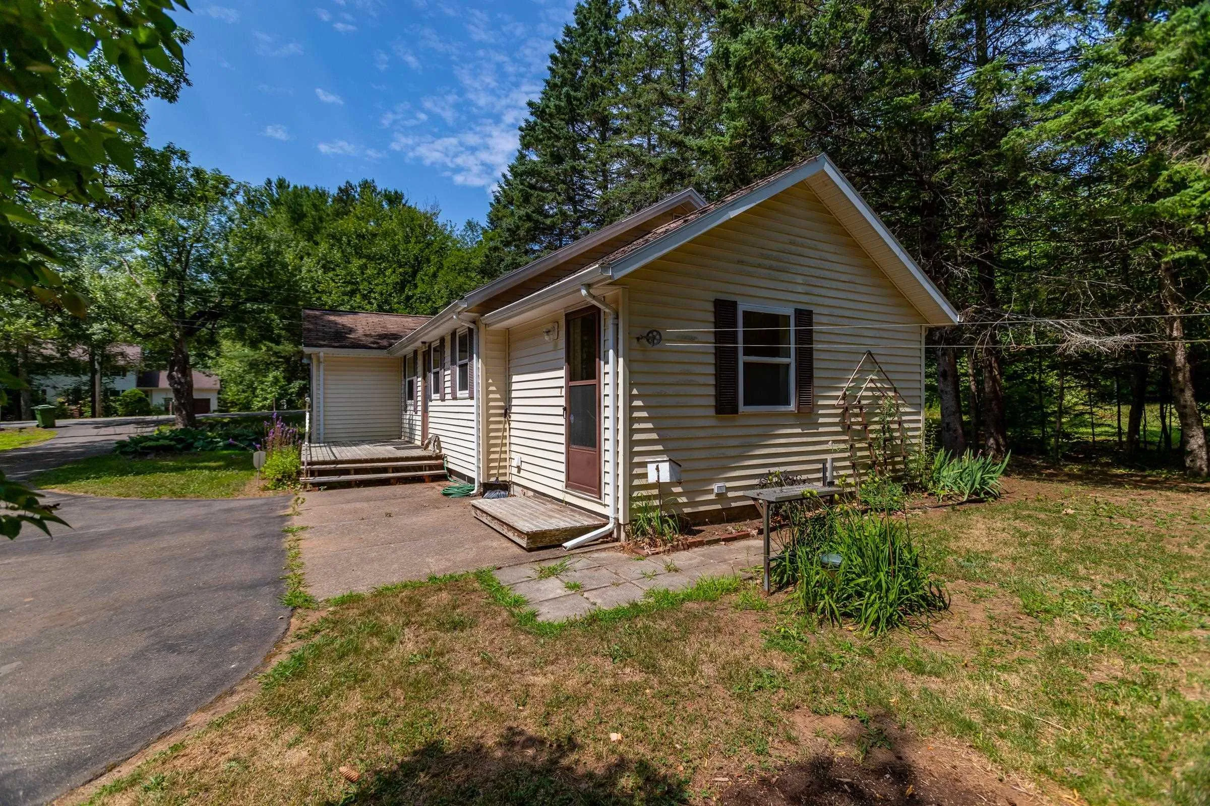 1524 Marshall Road, Kingston, NS B0P 1R0, 2 Bedrooms Bedrooms, ,1 BathroomBathrooms,Residential,For Sale,Marshall,202519257