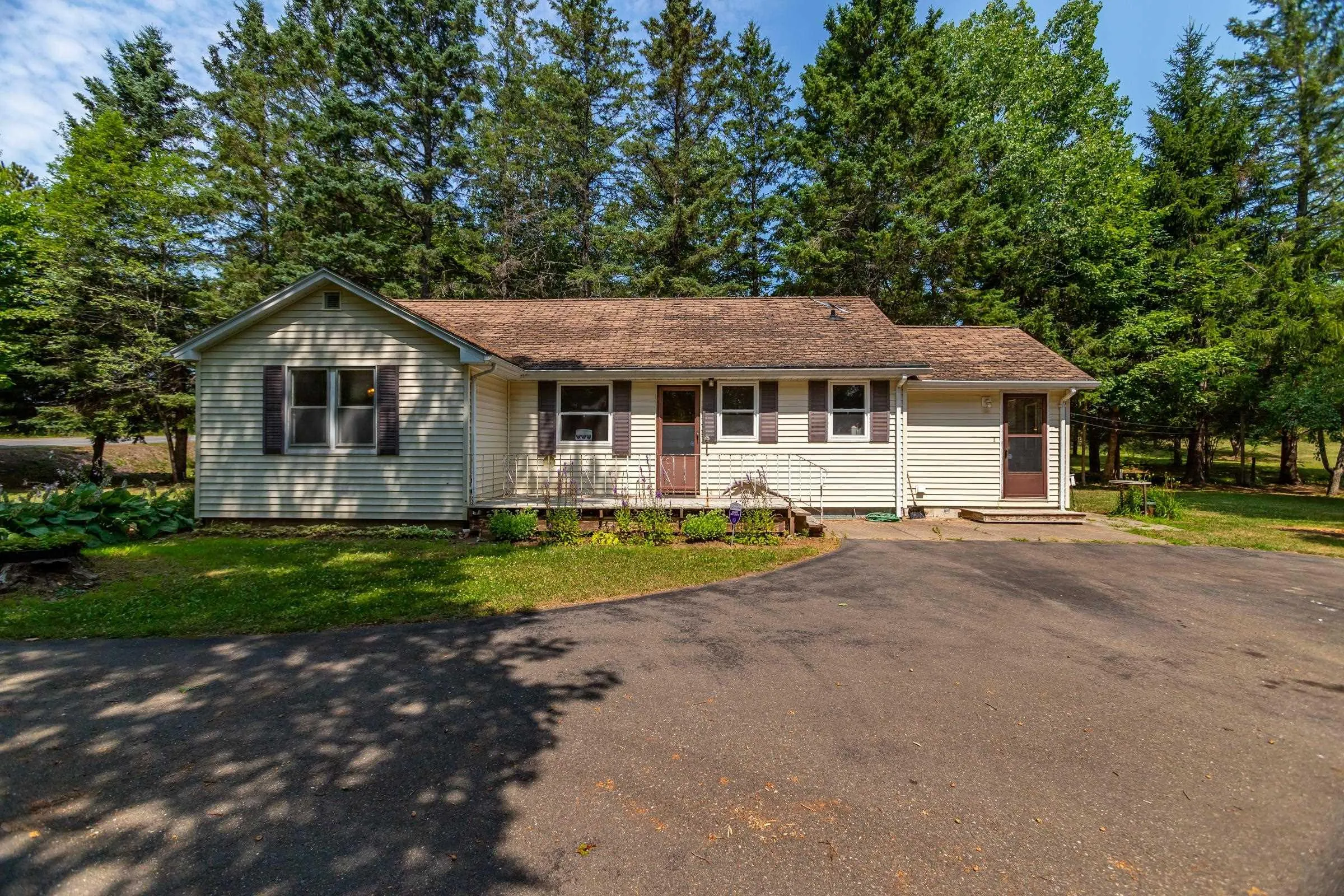 1524 Marshall Road, Kingston, NS B0P 1R0, 2 Bedrooms Bedrooms, ,1 BathroomBathrooms,Residential,For Sale,Marshall,202519257