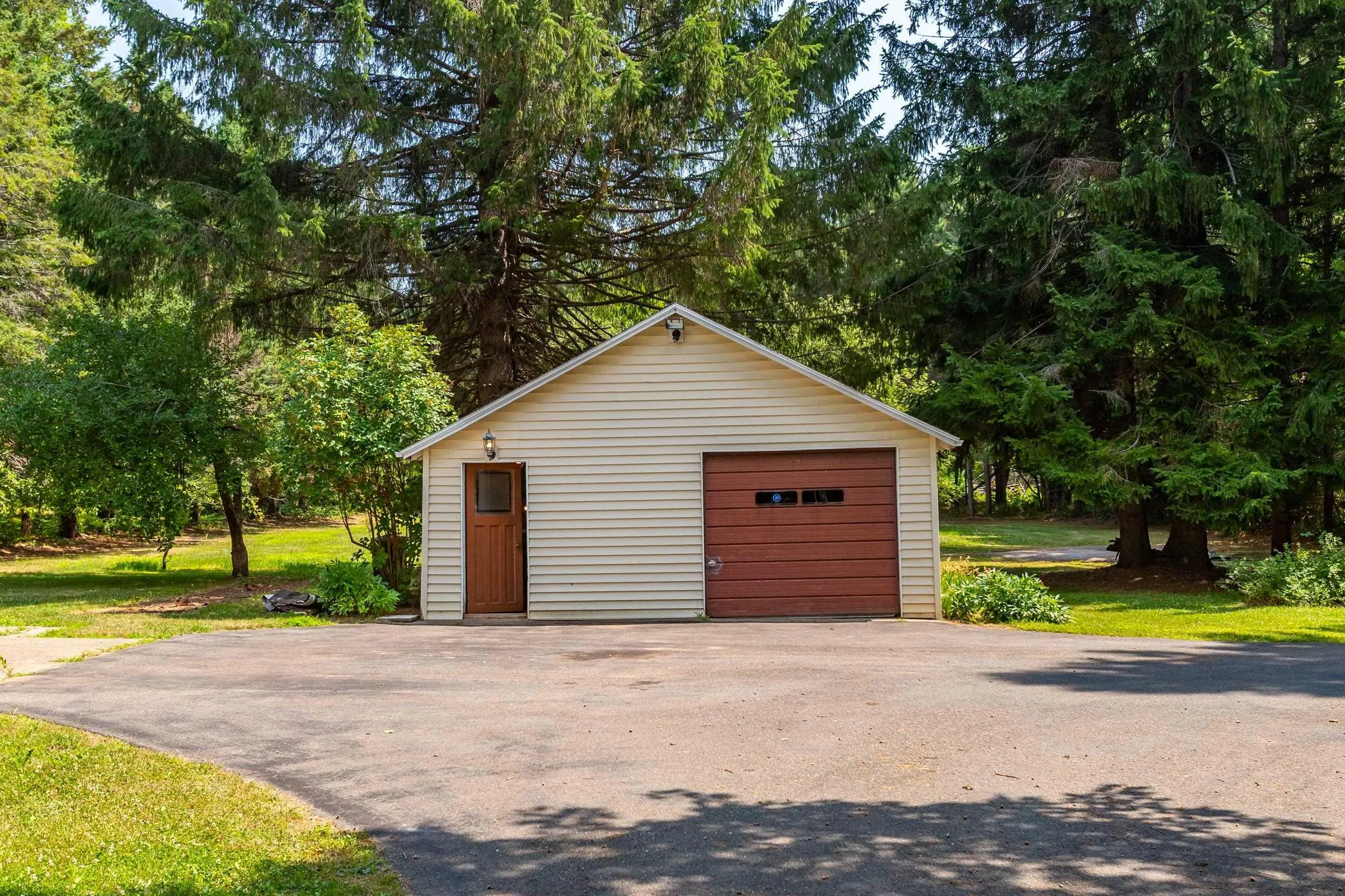 1524 Marshall Road, Kingston, NS B0P 1R0, 2 Bedrooms Bedrooms, ,1 BathroomBathrooms,Residential,For Sale,Marshall,202519257