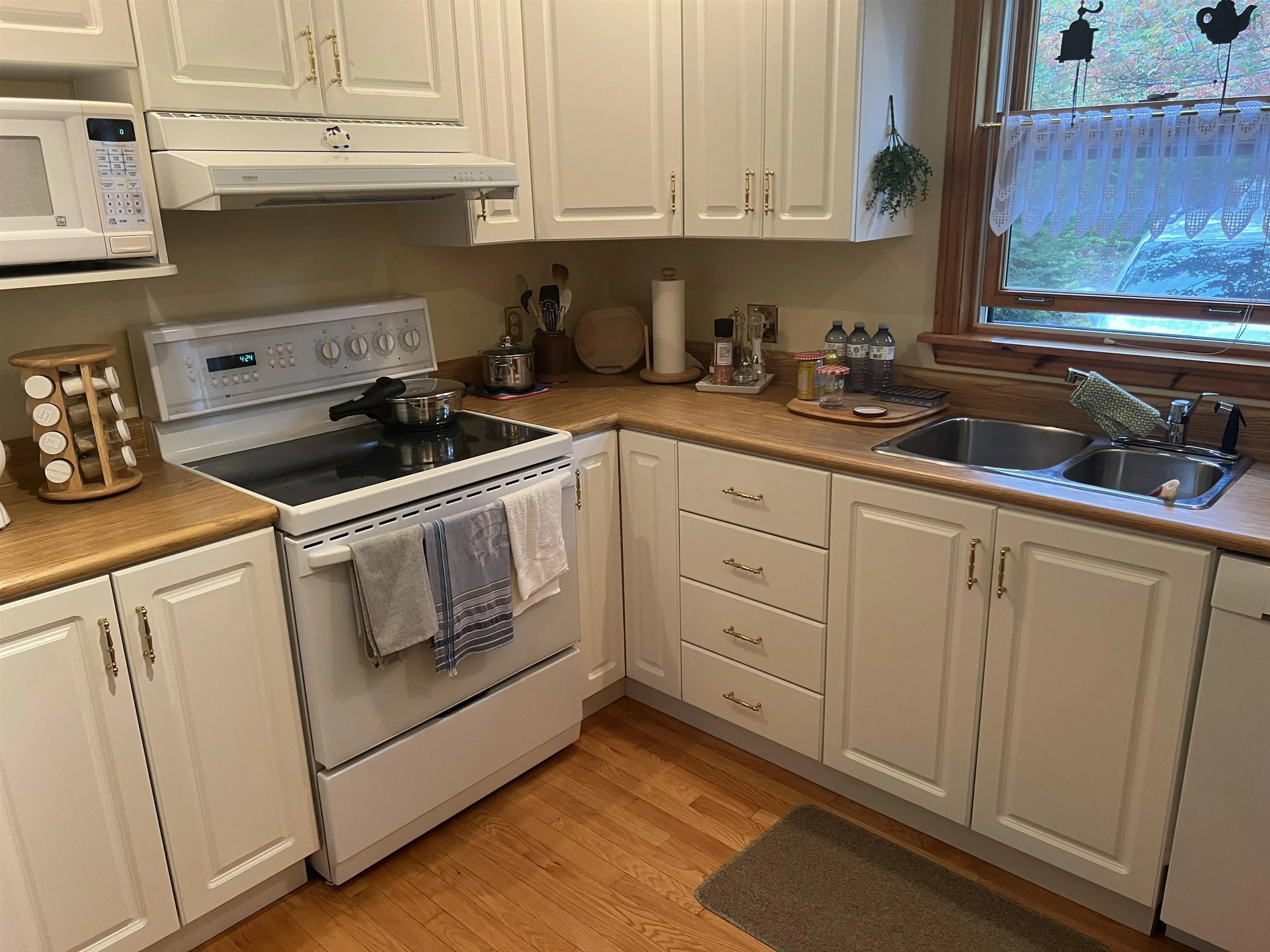 97 Macintosh Road, Port Shoreham Ns B0h 1g0, 3 Bedrooms Bedrooms, ,2 BathroomsBathrooms,Residential,For Sale,Macintosh,202422375