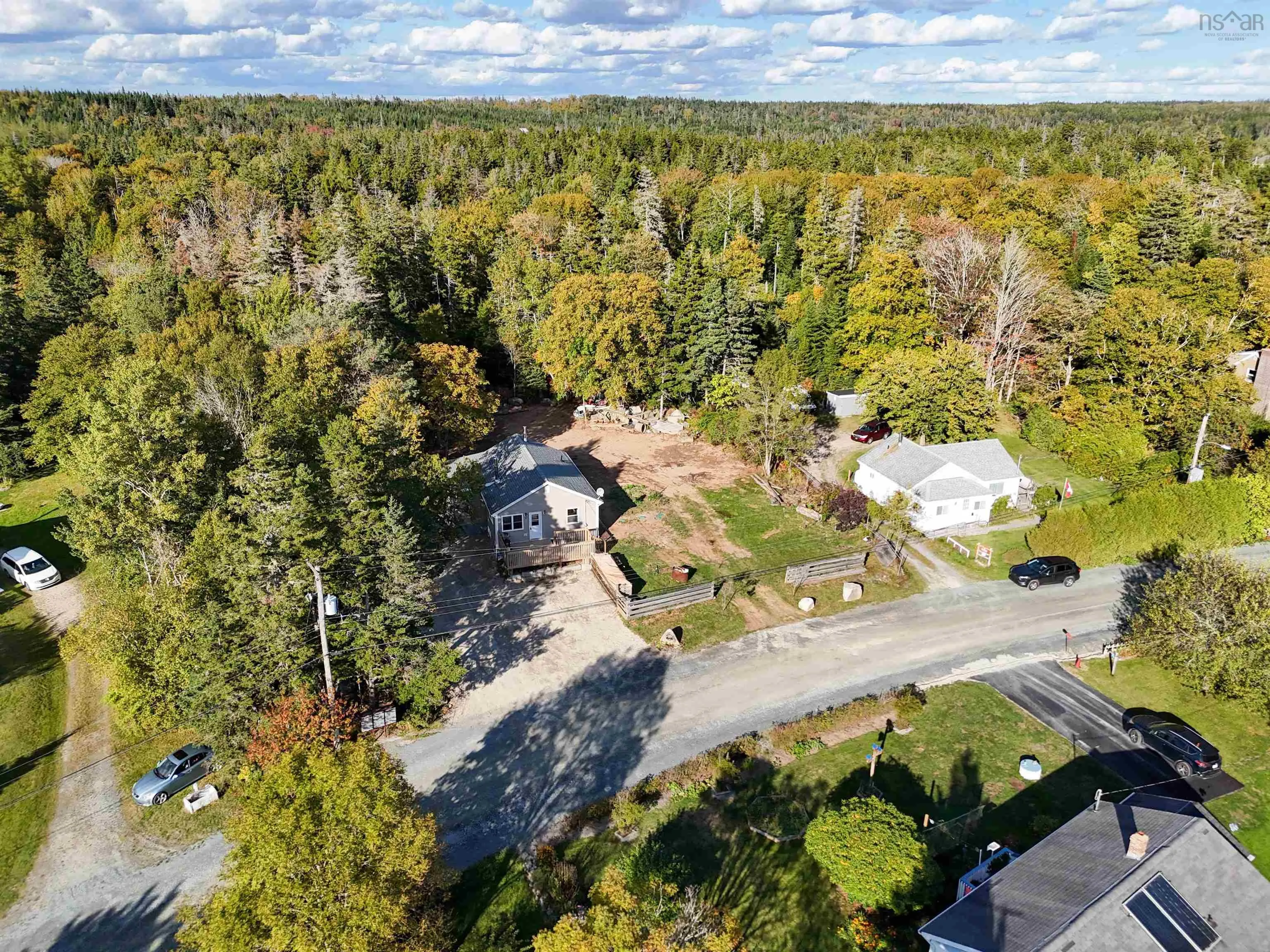6 Beech Hill Road, Seabright, NS B3Z 3A2, 2 Bedrooms Bedrooms, ,1 BathroomBathrooms,Residential,For Sale,Beech Hill,202524906