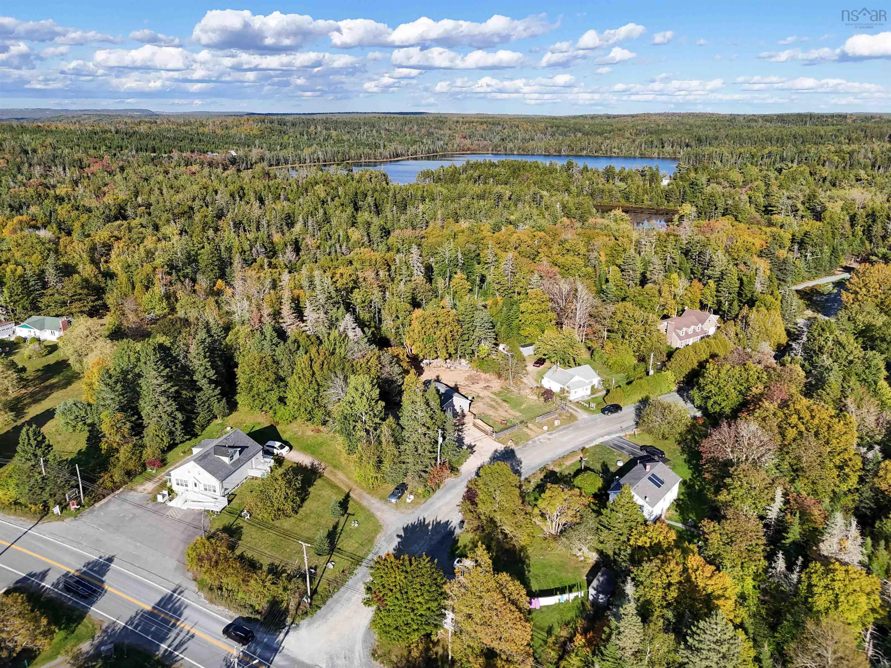 6 Beech Hill Road, Seabright, NS B3Z 3A2, 2 Bedrooms Bedrooms, ,1 BathroomBathrooms,Residential,For Sale,Beech Hill,202524906