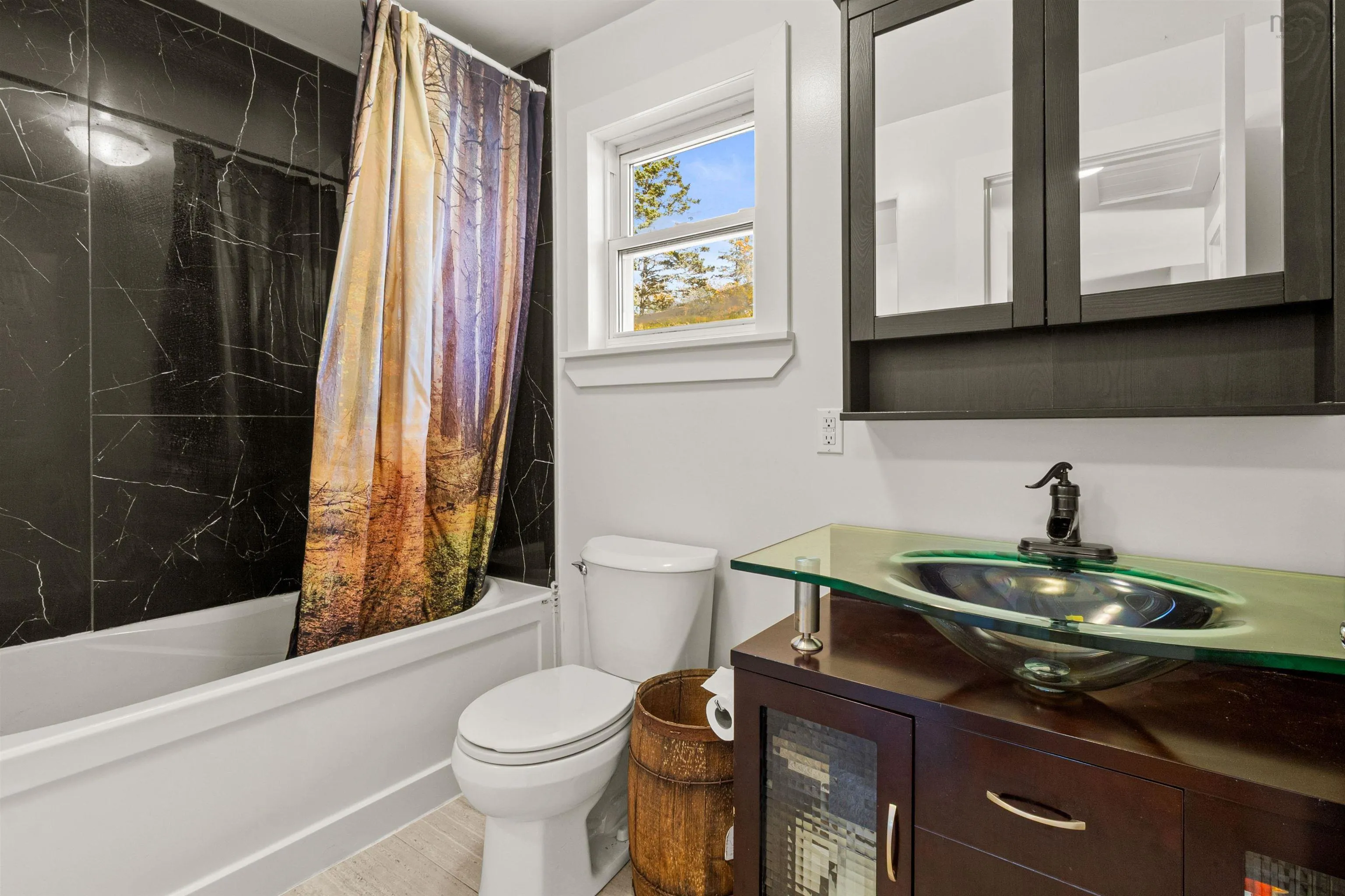 6 Beech Hill Road, Seabright, NS B3Z 3A2, 2 Bedrooms Bedrooms, ,1 BathroomBathrooms,Residential,For Sale,Beech Hill,202524906