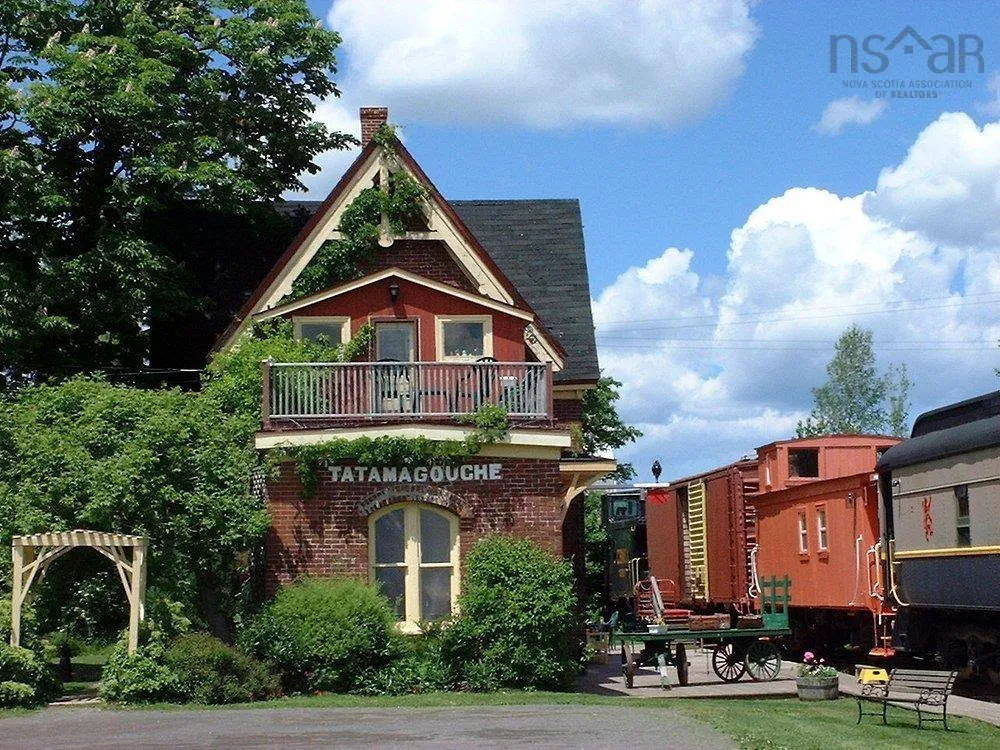 21 Station Road, Tatamagouche, NS B0K 1V0, ,Commercial Sale,For Sale,21 Station,202515690