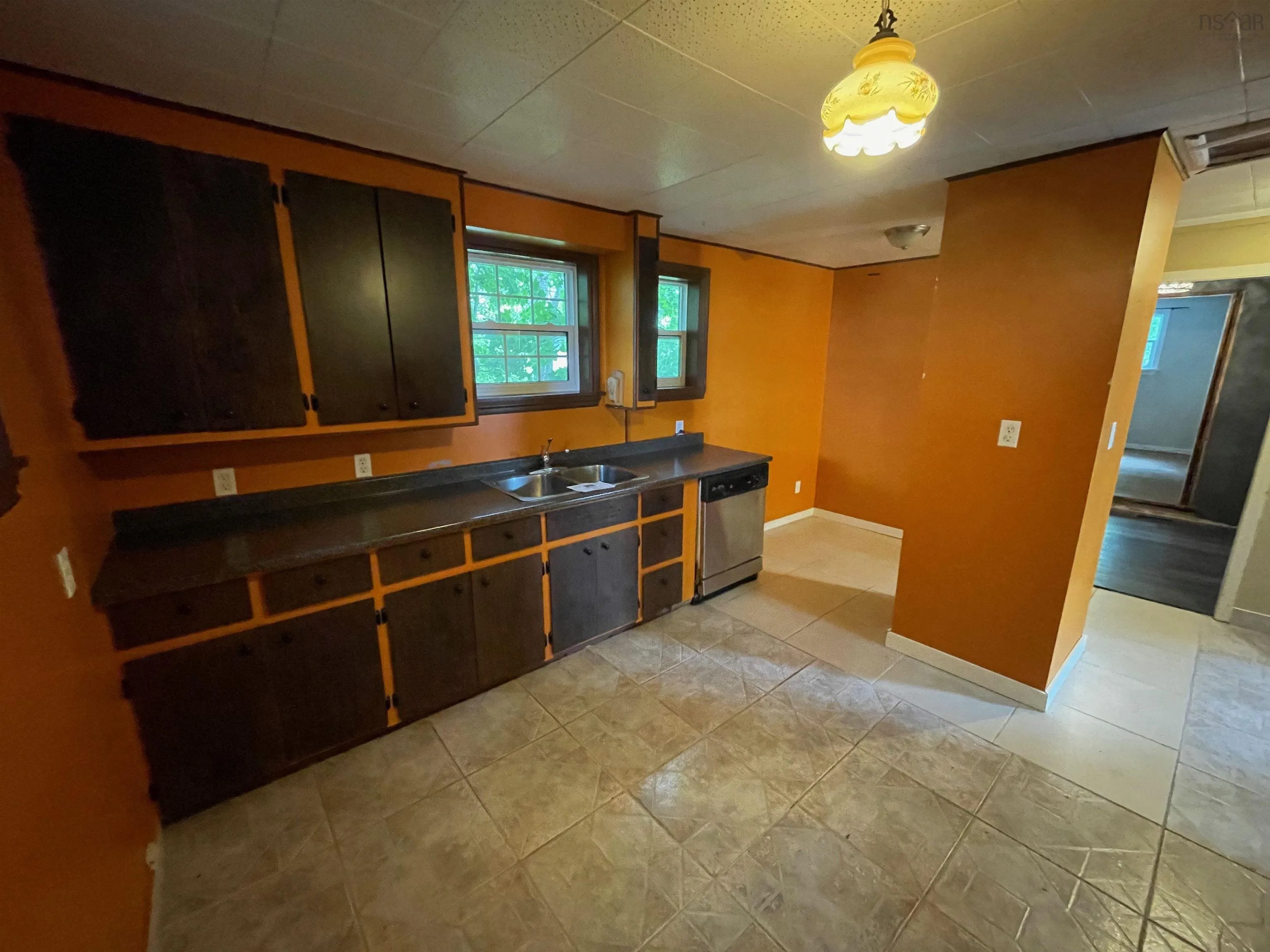 10 Spring Street, Sydney, NS B1P 3P2, 1 Bedroom Bedrooms, ,1 BathroomBathrooms,Residential,For Sale,Spring Street,202520459