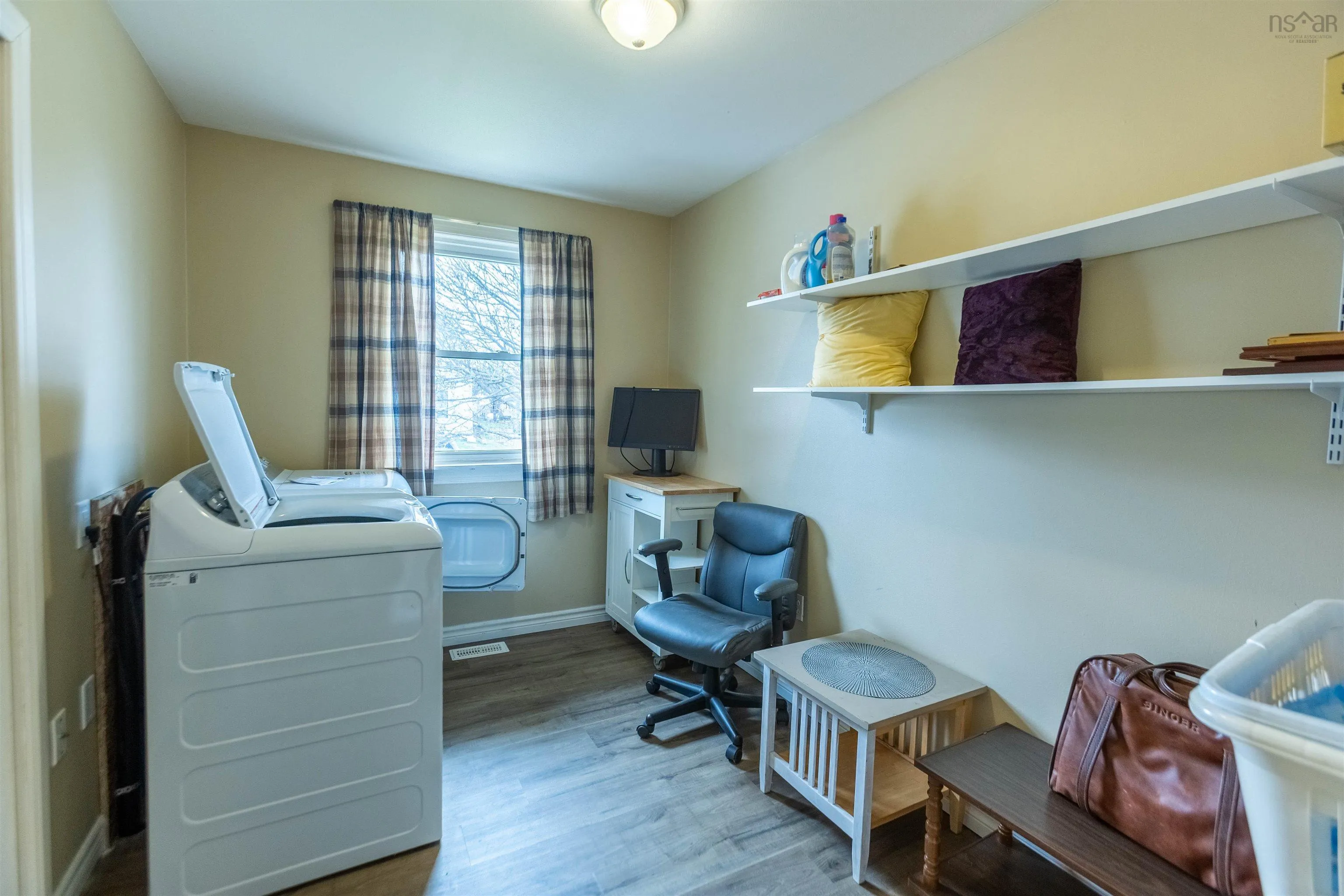 70 Croft Street, Amherst, NS B4H 3A1, 3 Bedrooms Bedrooms, ,1 BathroomBathrooms,Residential,For Sale,Croft,202519966