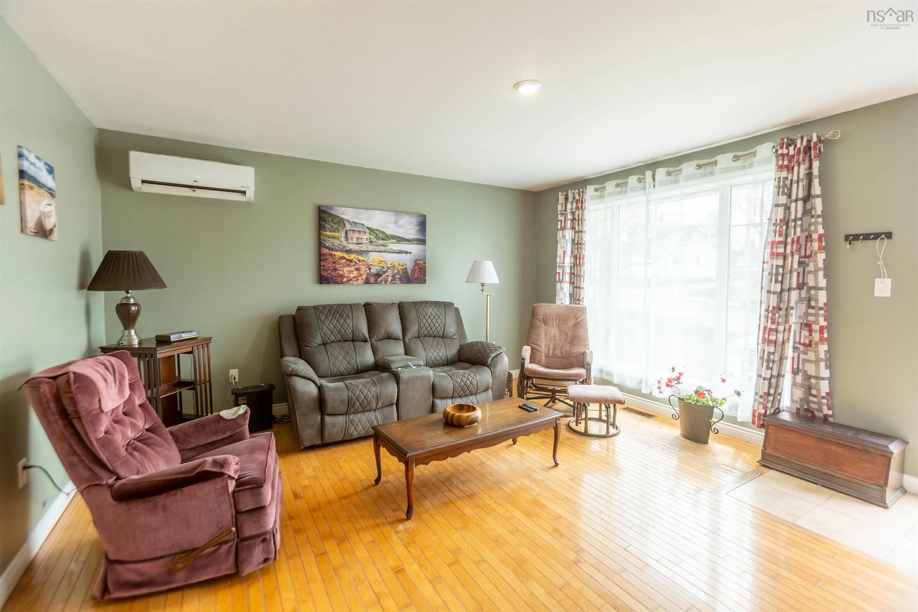 70 Croft Street, Amherst, NS B4H 3A1, 3 Bedrooms Bedrooms, ,1 BathroomBathrooms,Residential,For Sale,Croft,202519966