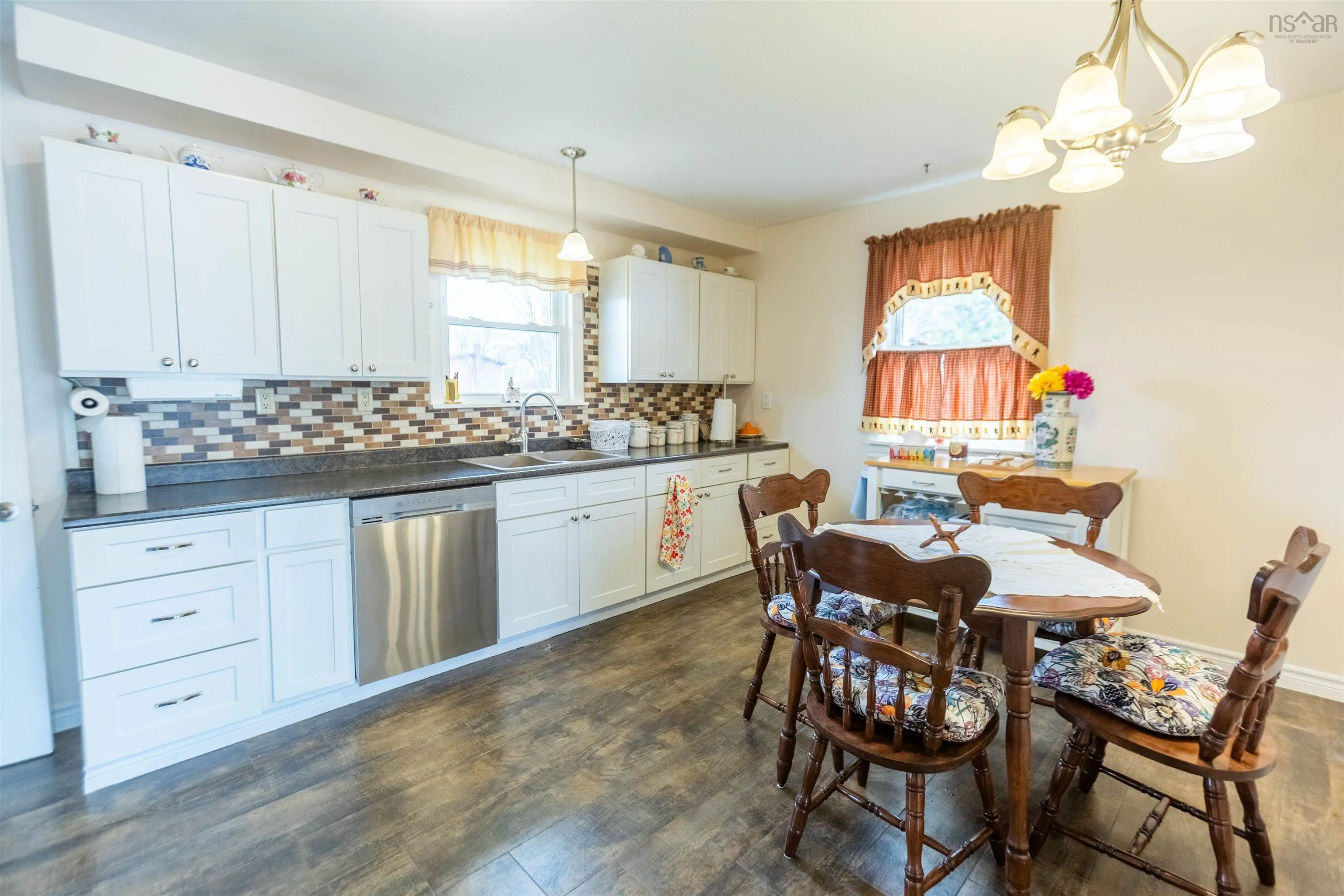 70 Croft Street, Amherst, NS B4H 3A1, 3 Bedrooms Bedrooms, ,1 BathroomBathrooms,Residential,For Sale,Croft,202519966