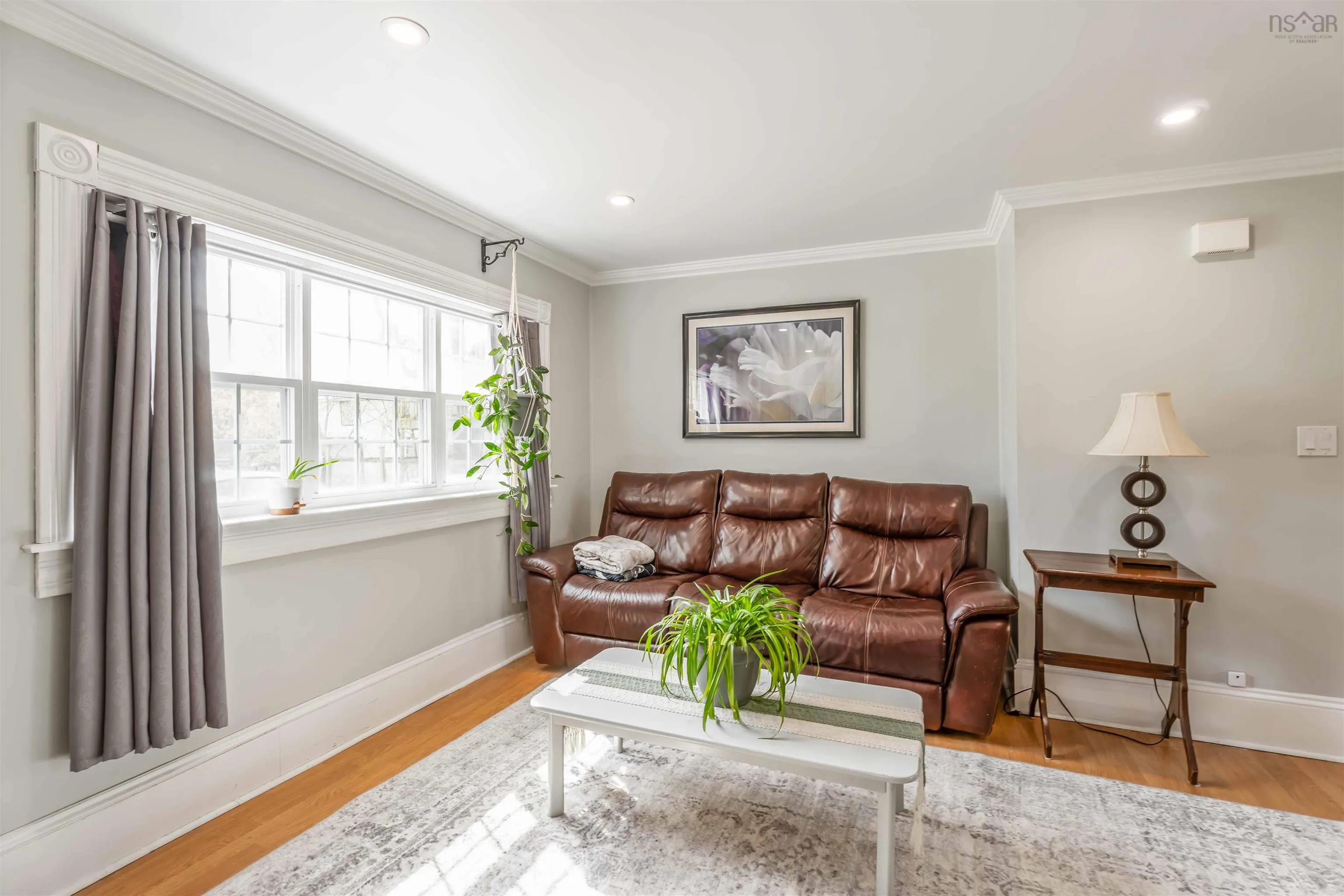 251 Main Street, Berwick Ns B0p 1e0, 4 Bedrooms Bedrooms, ,2 BathroomsBathrooms,Residential,For Sale,Main,202510441