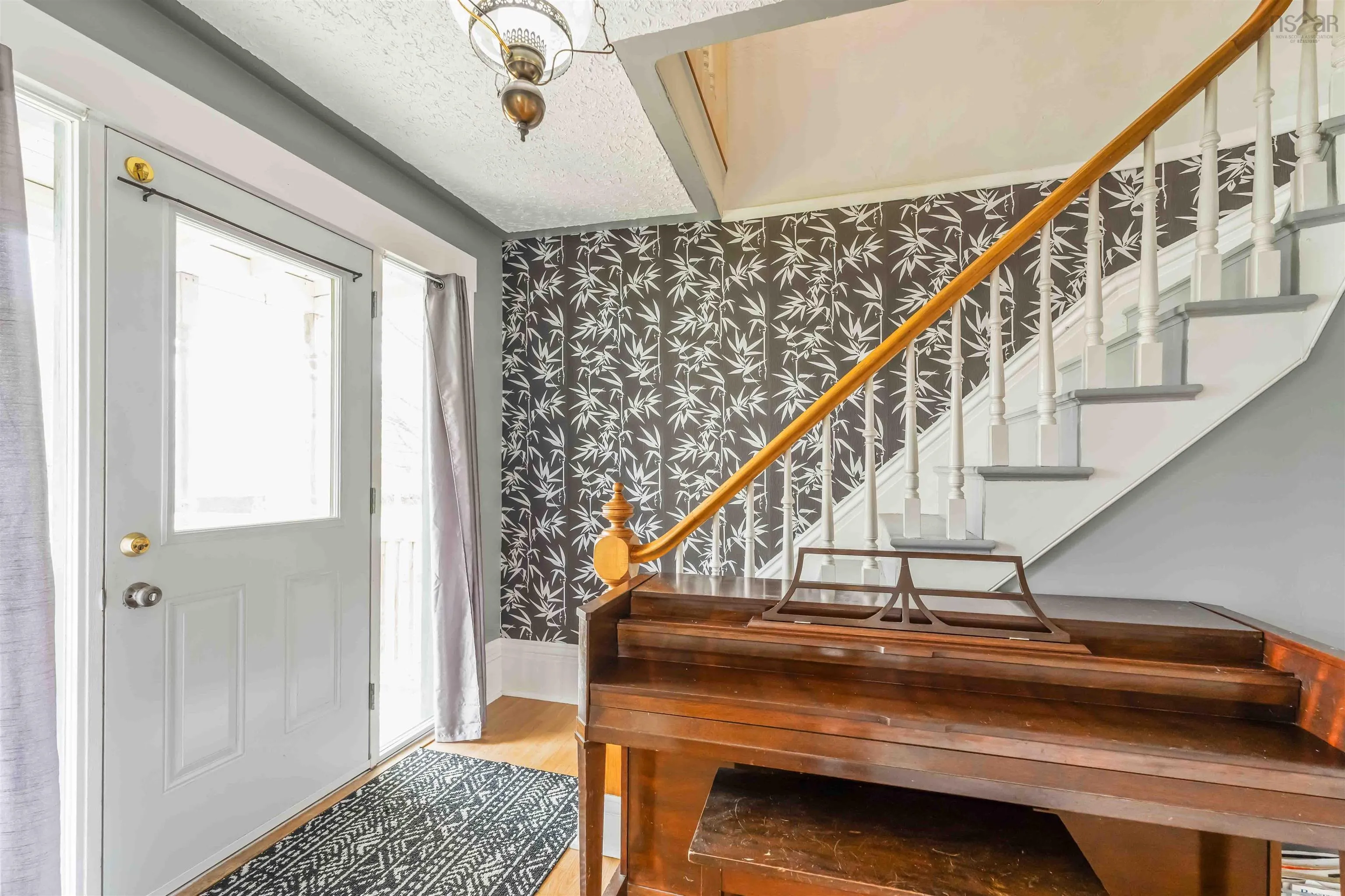 251 Main Street, Berwick Ns B0p 1e0, 4 Bedrooms Bedrooms, ,2 BathroomsBathrooms,Residential,For Sale,Main,202510441