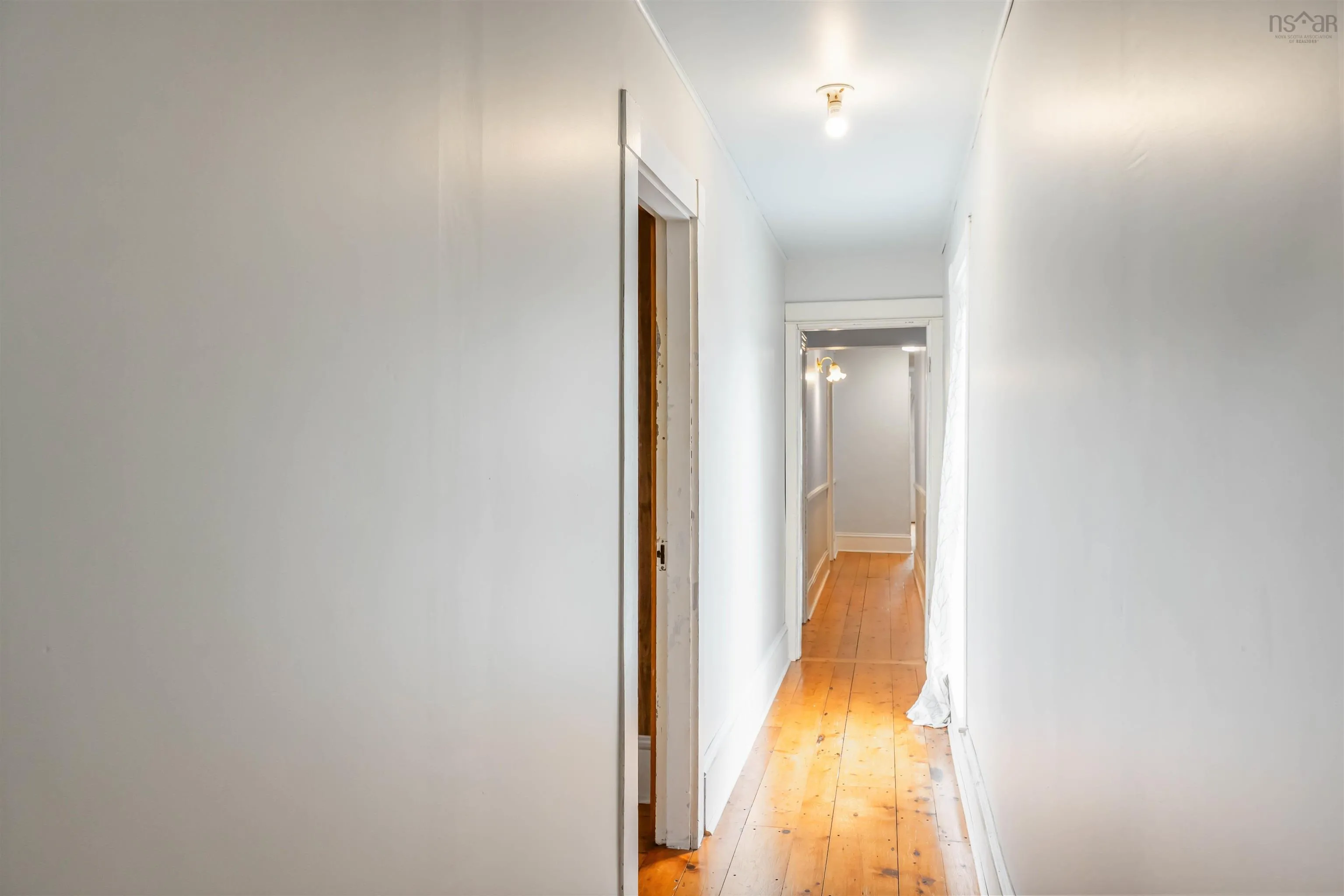 251 Main Street, Berwick Ns B0p 1e0, 4 Bedrooms Bedrooms, ,2 BathroomsBathrooms,Residential,For Sale,Main,202510441