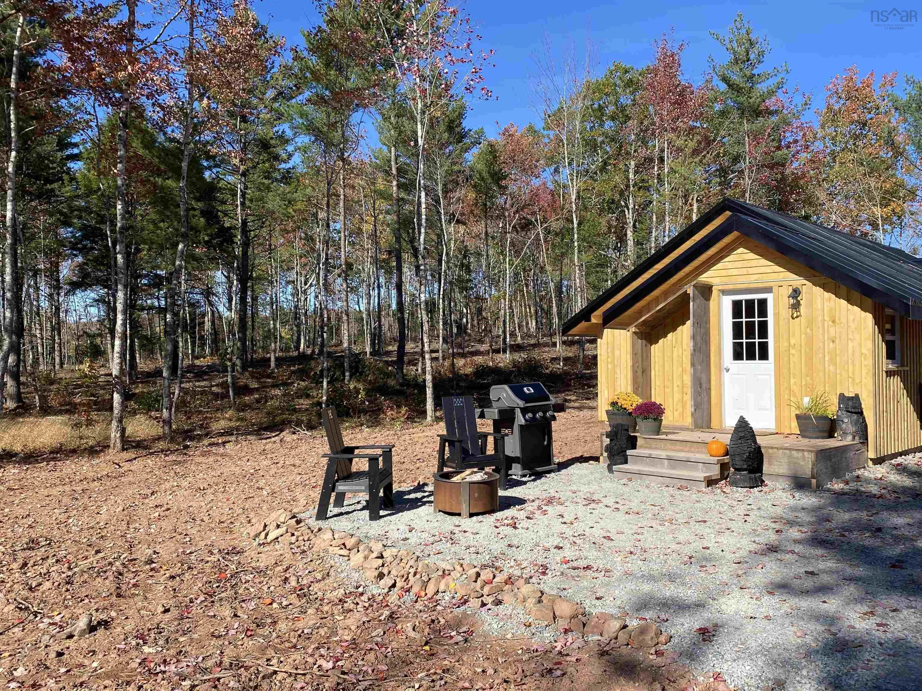 300 Lane Cross Road, Lanesville, NS B0N 2J0, 2 Bedrooms Bedrooms, ,1 BathroomBathrooms,Residential,For Sale,Lane Cross,202525662