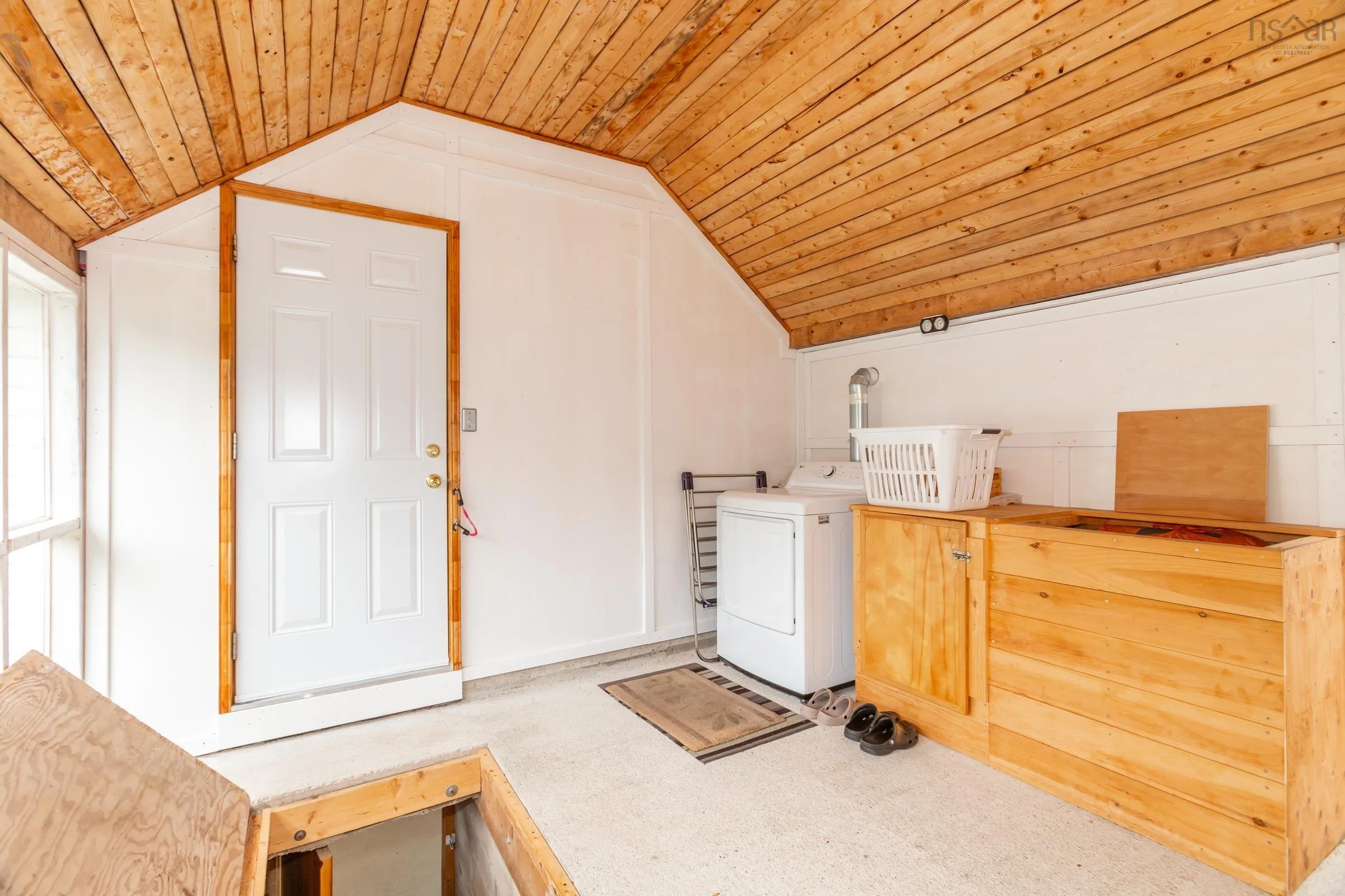 8012 Shore Road, Hampton, NS B0S 1L0, 2 Bedrooms Bedrooms, ,2 BathroomsBathrooms,Residential,For Sale,Shore,202518940