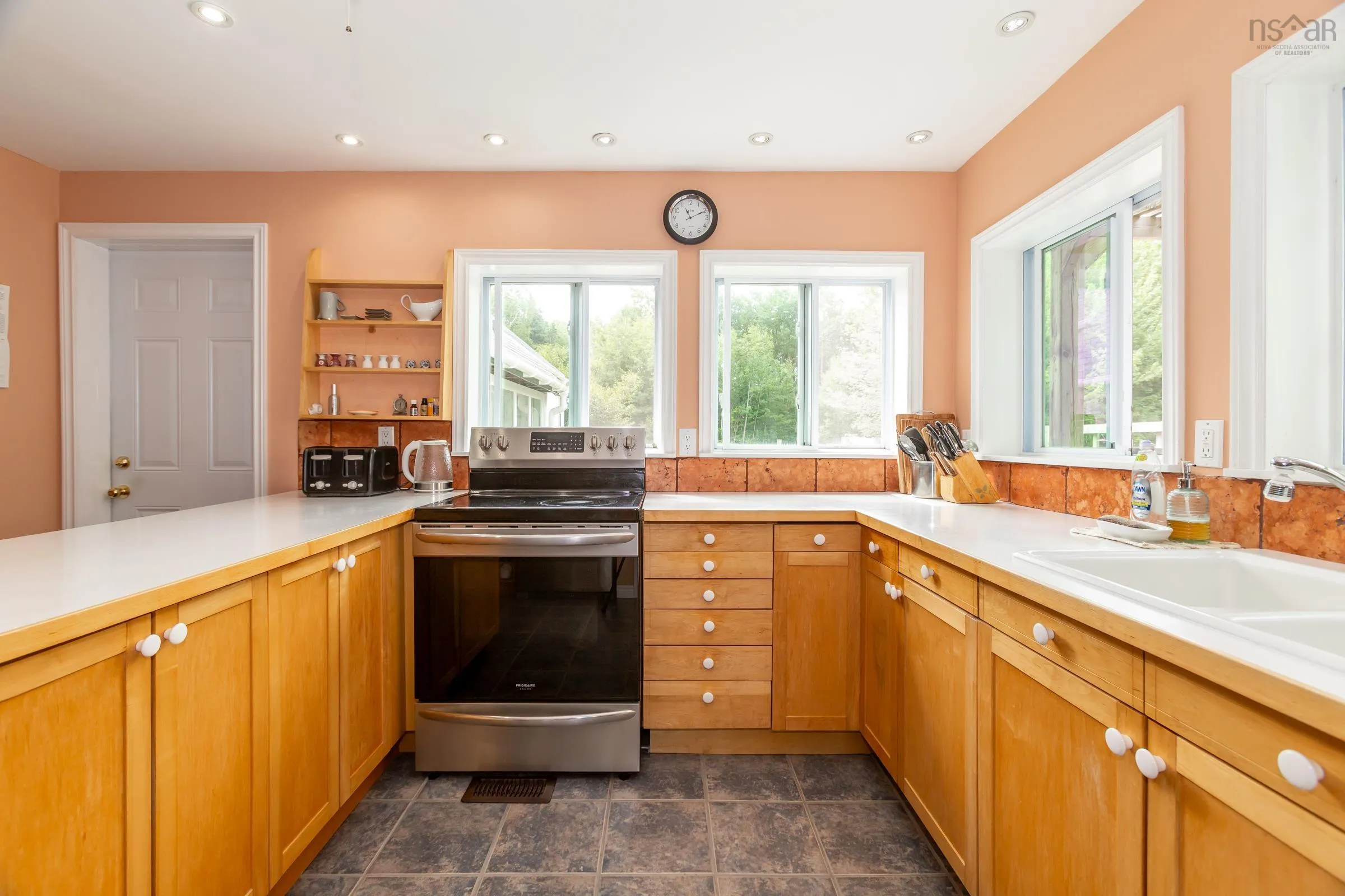 8012 Shore Road, Hampton, NS B0S 1L0, 2 Bedrooms Bedrooms, ,2 BathroomsBathrooms,Residential,For Sale,Shore,202518940