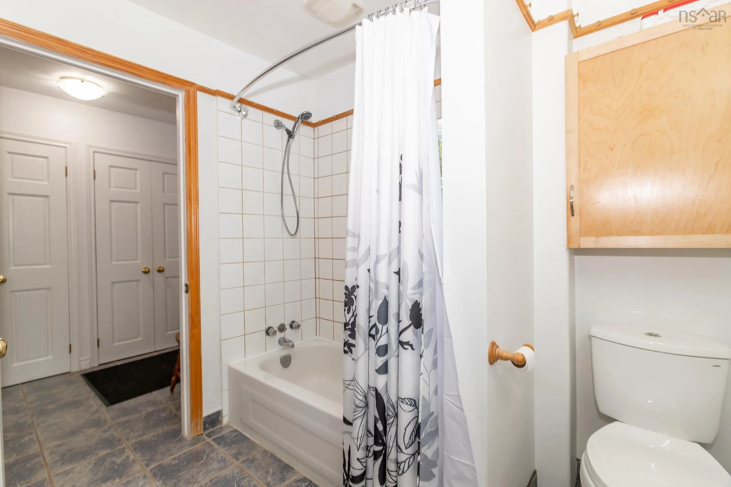 8012 Shore Road, Hampton, NS B0S 1L0, 2 Bedrooms Bedrooms, ,2 BathroomsBathrooms,Residential,For Sale,Shore,202518940