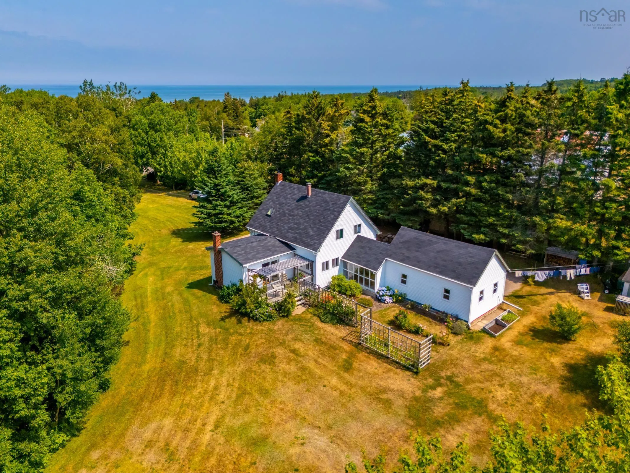 8012 Shore Road, Hampton, NS B0S 1L0, 2 Bedrooms Bedrooms, ,2 BathroomsBathrooms,Residential,For Sale,Shore,202518940