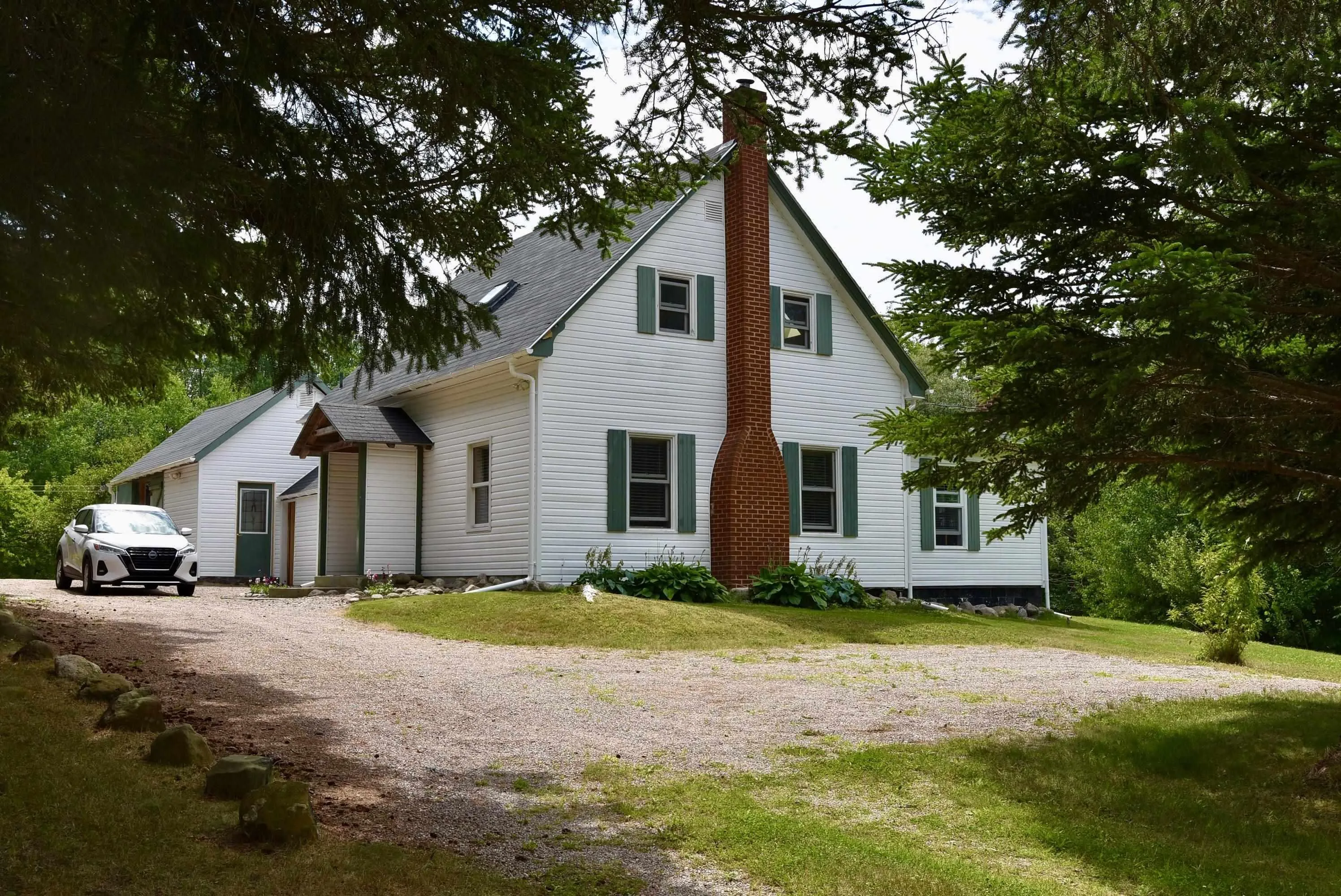 8012 Shore Road, Hampton, NS B0S 1L0, 2 Bedrooms Bedrooms, ,2 BathroomsBathrooms,Residential,For Sale,Shore,202518940
