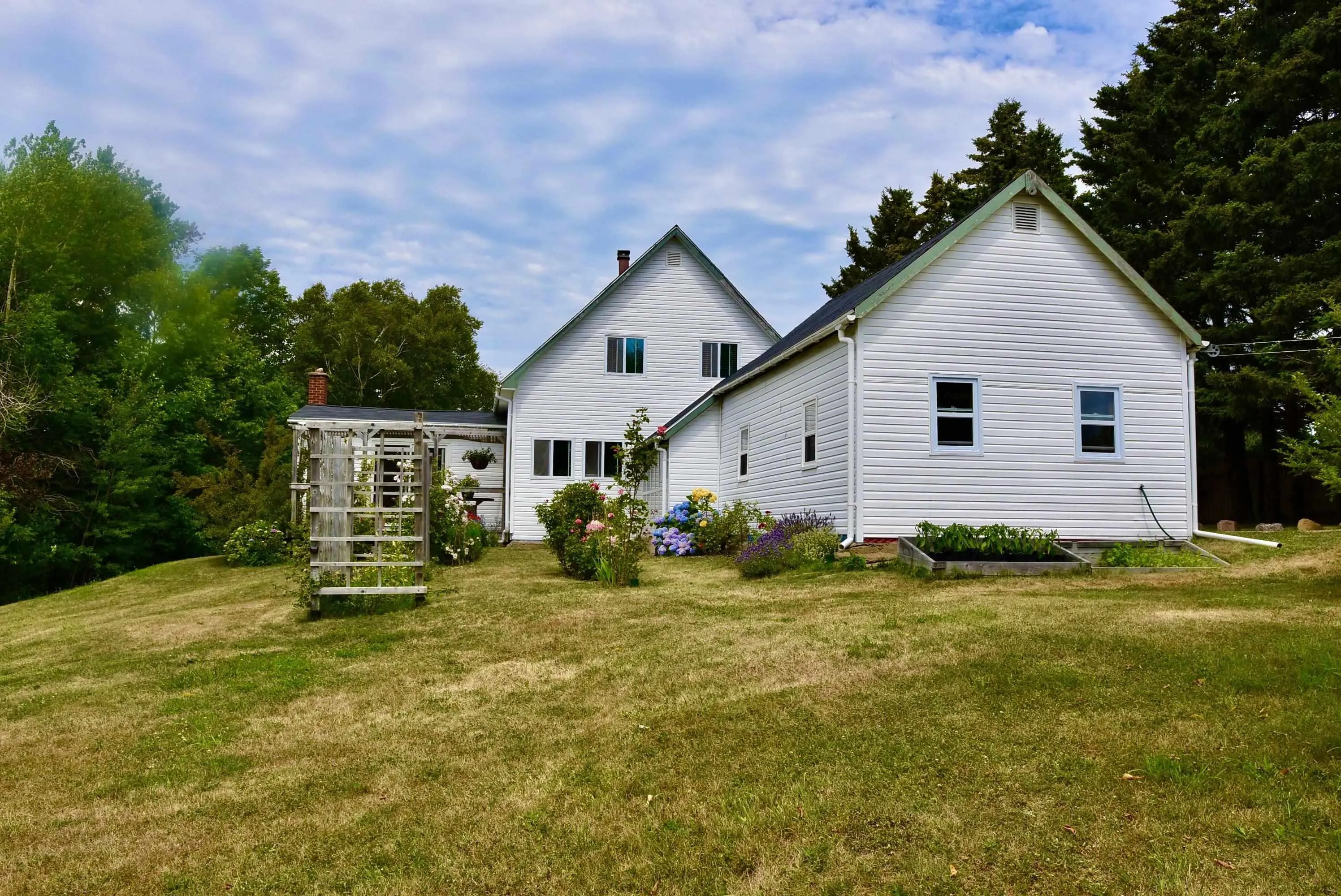 8012 Shore Road, Hampton, NS B0S 1L0, 2 Bedrooms Bedrooms, ,2 BathroomsBathrooms,Residential,For Sale,Shore,202518940