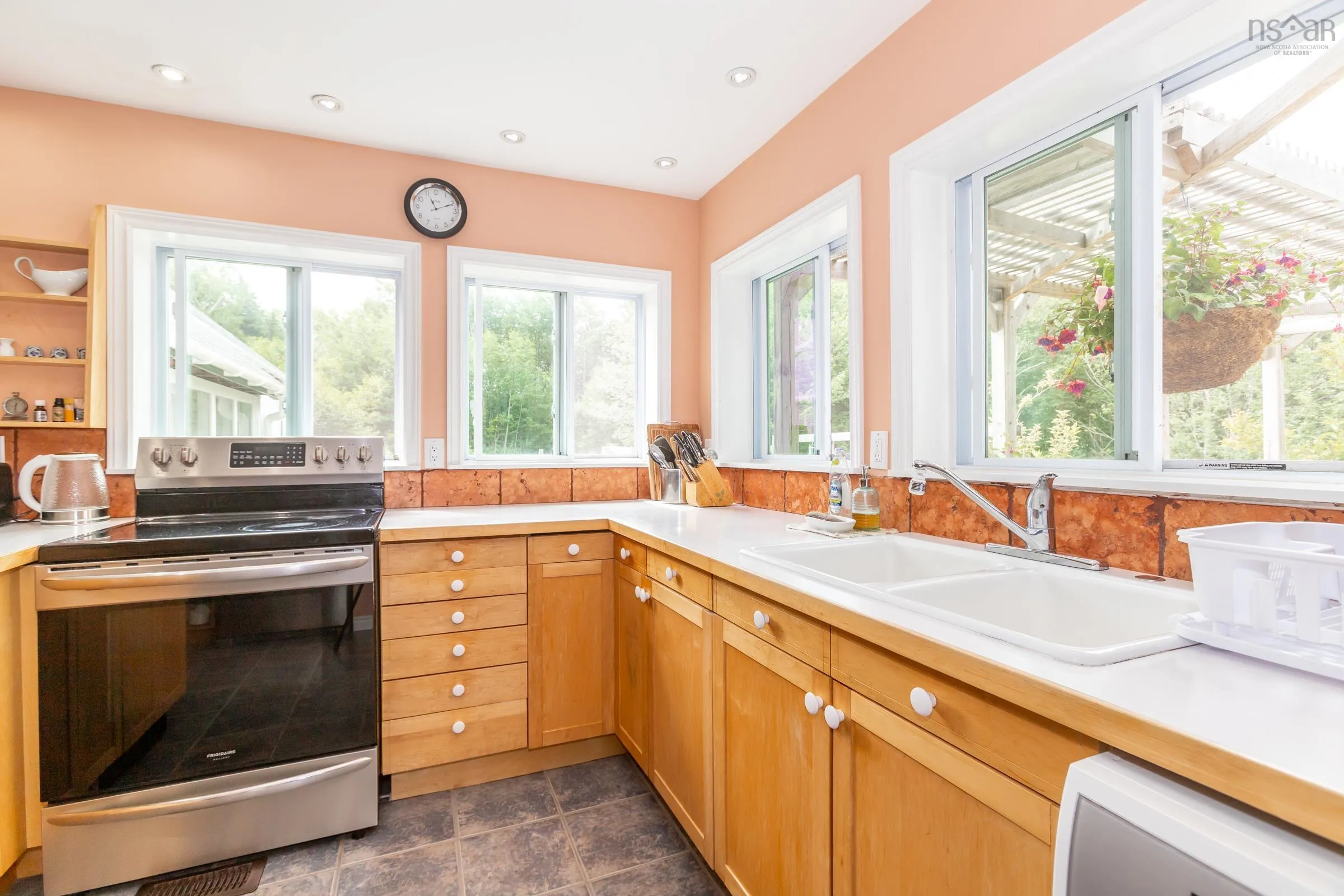 8012 Shore Road, Hampton, NS B0S 1L0, 2 Bedrooms Bedrooms, ,2 BathroomsBathrooms,Residential,For Sale,Shore,202518940