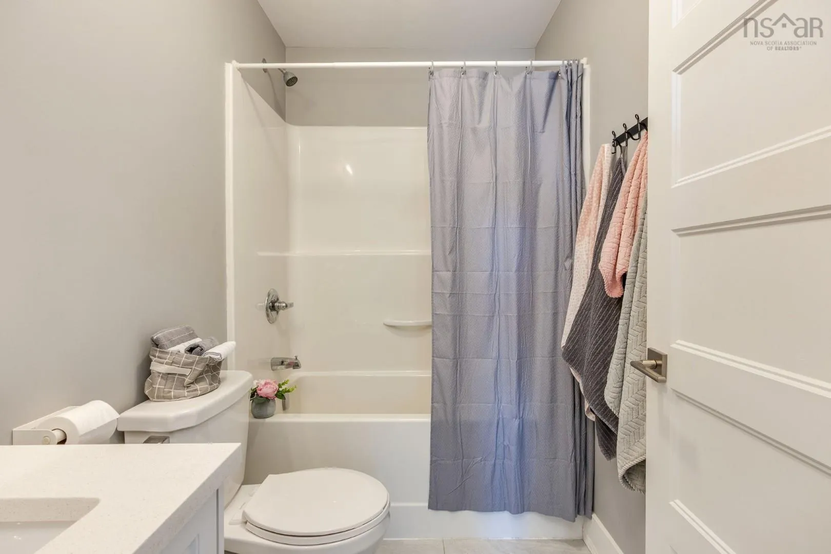 58 Onyx Crescent, Halifax, NS B3P 0H6, 3 Bedrooms Bedrooms, ,4 BathroomsBathrooms,Residential,For Sale,Onyx,202524799