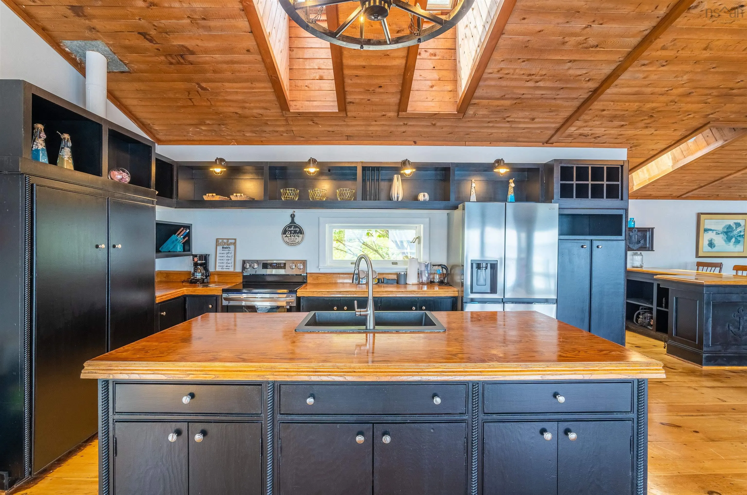 501 Mill Cove Shore Road, Birchy Head, NS B0J 1T0, 6 Bedrooms Bedrooms, ,4 BathroomsBathrooms,Residential,For Sale,Mill Cove Shore,202522894