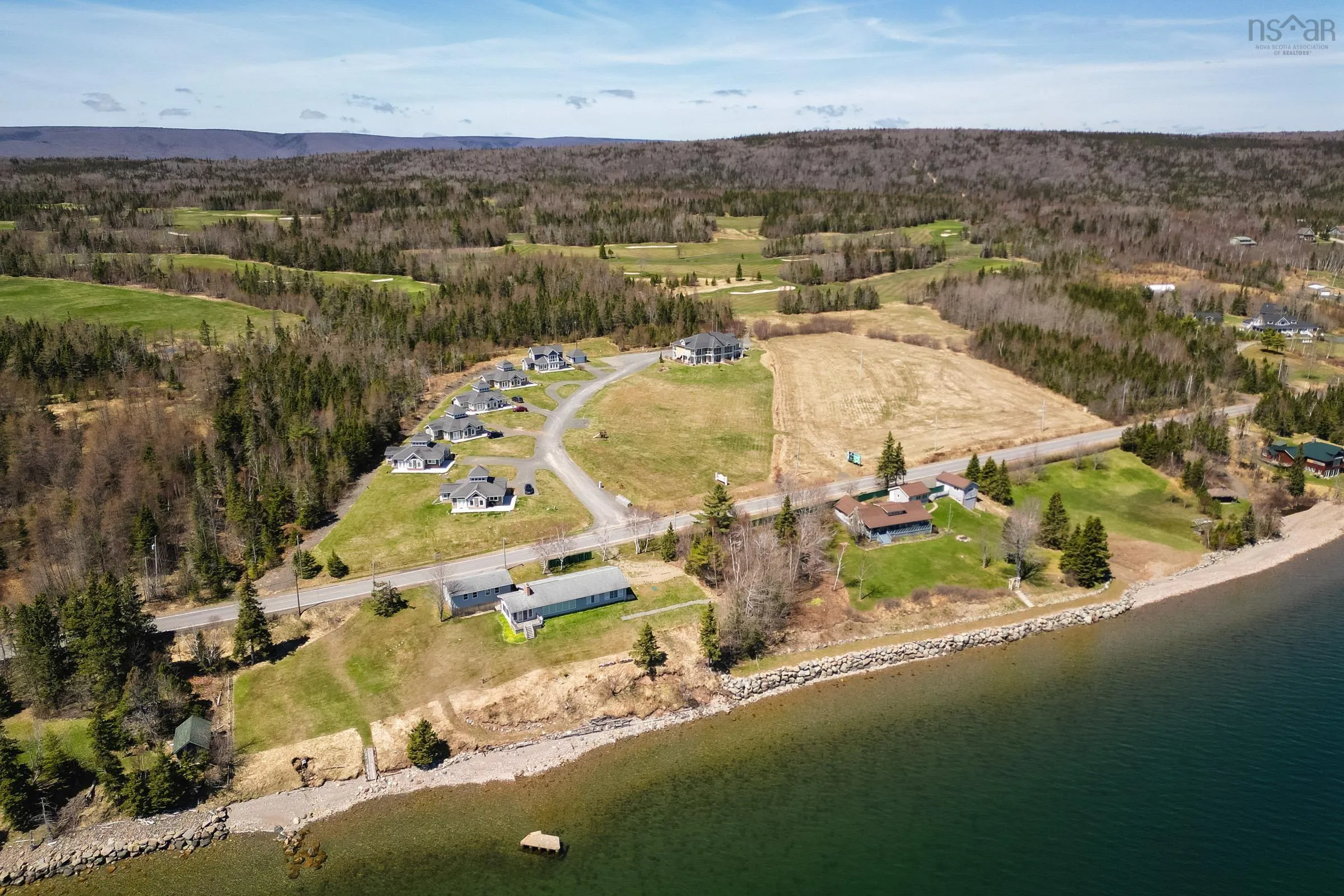 7 Bell Bay Way, Baddeck, NS B0C 1H0, 3 Bedrooms Bedrooms, ,3 BathroomsBathrooms,Residential,For Sale,Bell Bay,202523621