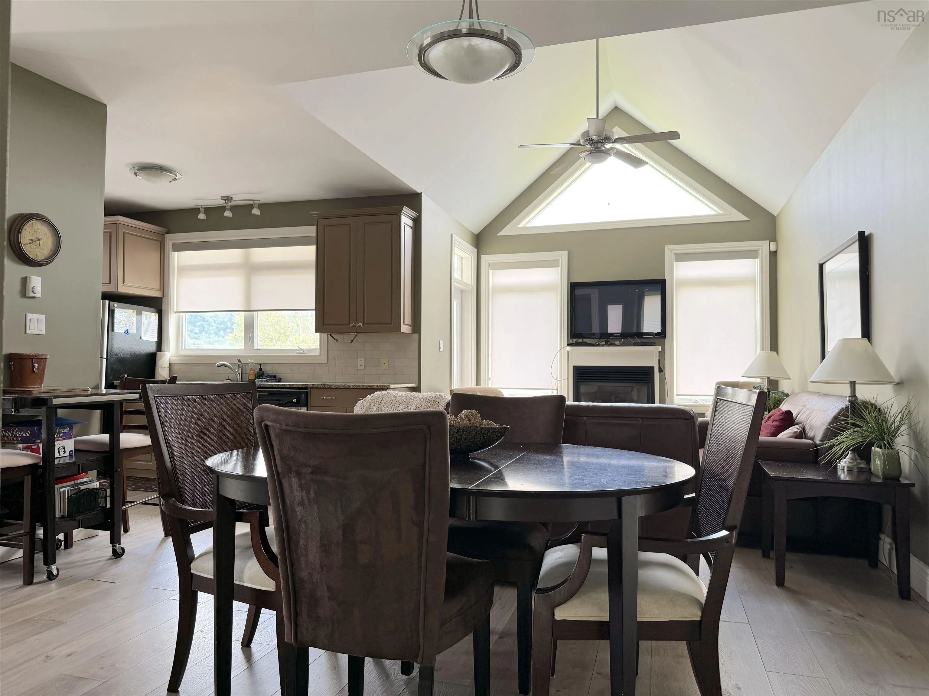 7 Bell Bay Way, Baddeck, NS B0C 1H0, 3 Bedrooms Bedrooms, ,3 BathroomsBathrooms,Residential,For Sale,Bell Bay,202523621