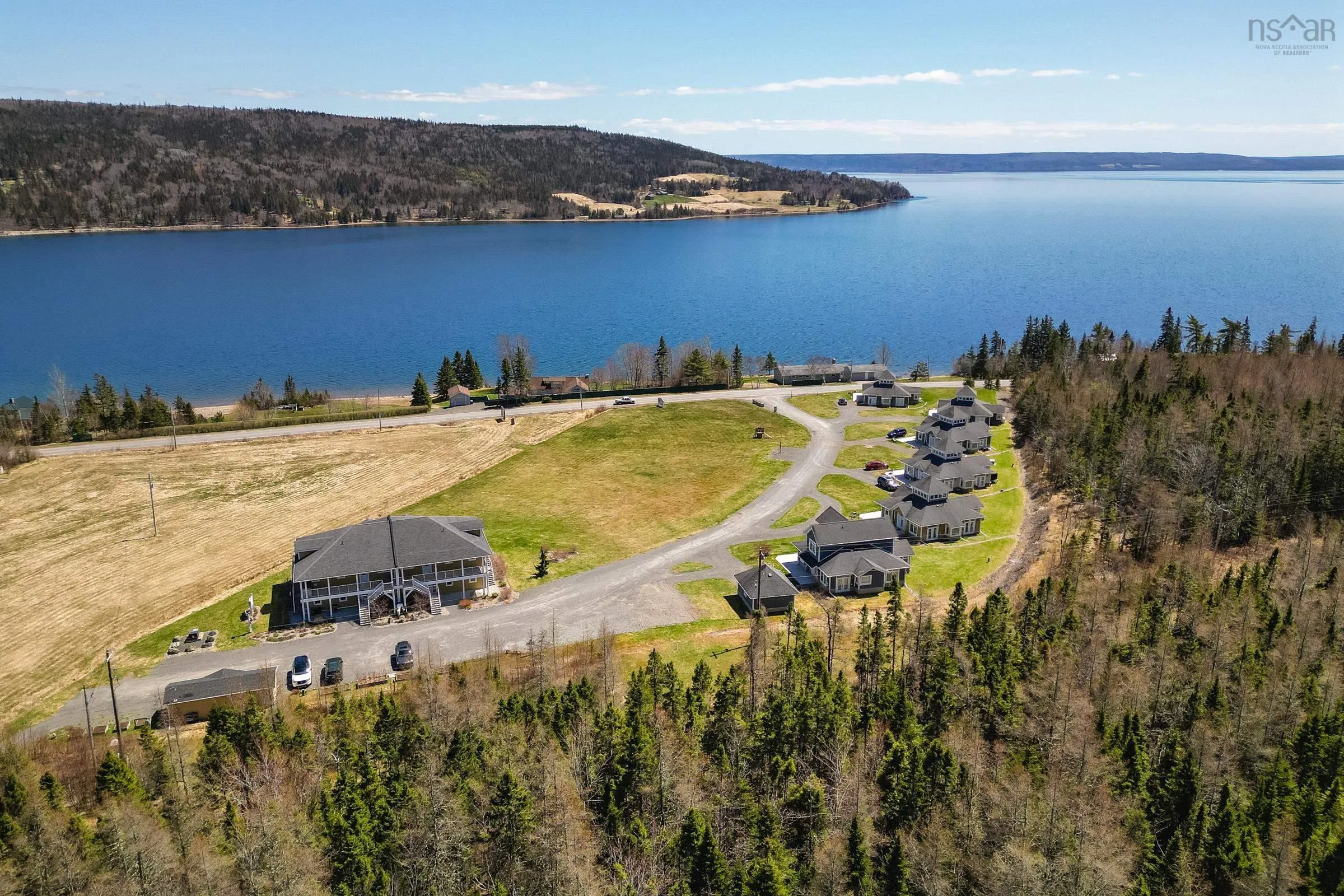 7 Bell Bay Way, Baddeck, NS B0C 1H0, 3 Bedrooms Bedrooms, ,3 BathroomsBathrooms,Residential,For Sale,Bell Bay,202523621