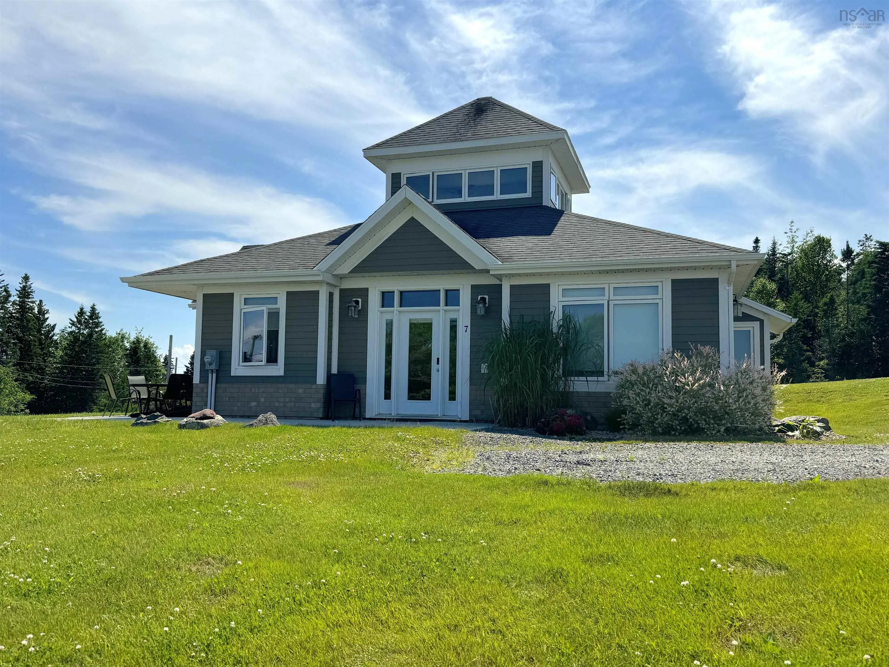 7 Bell Bay Way, Baddeck, NS B0C 1H0, 3 Bedrooms Bedrooms, ,3 BathroomsBathrooms,Residential,For Sale,Bell Bay,202523621