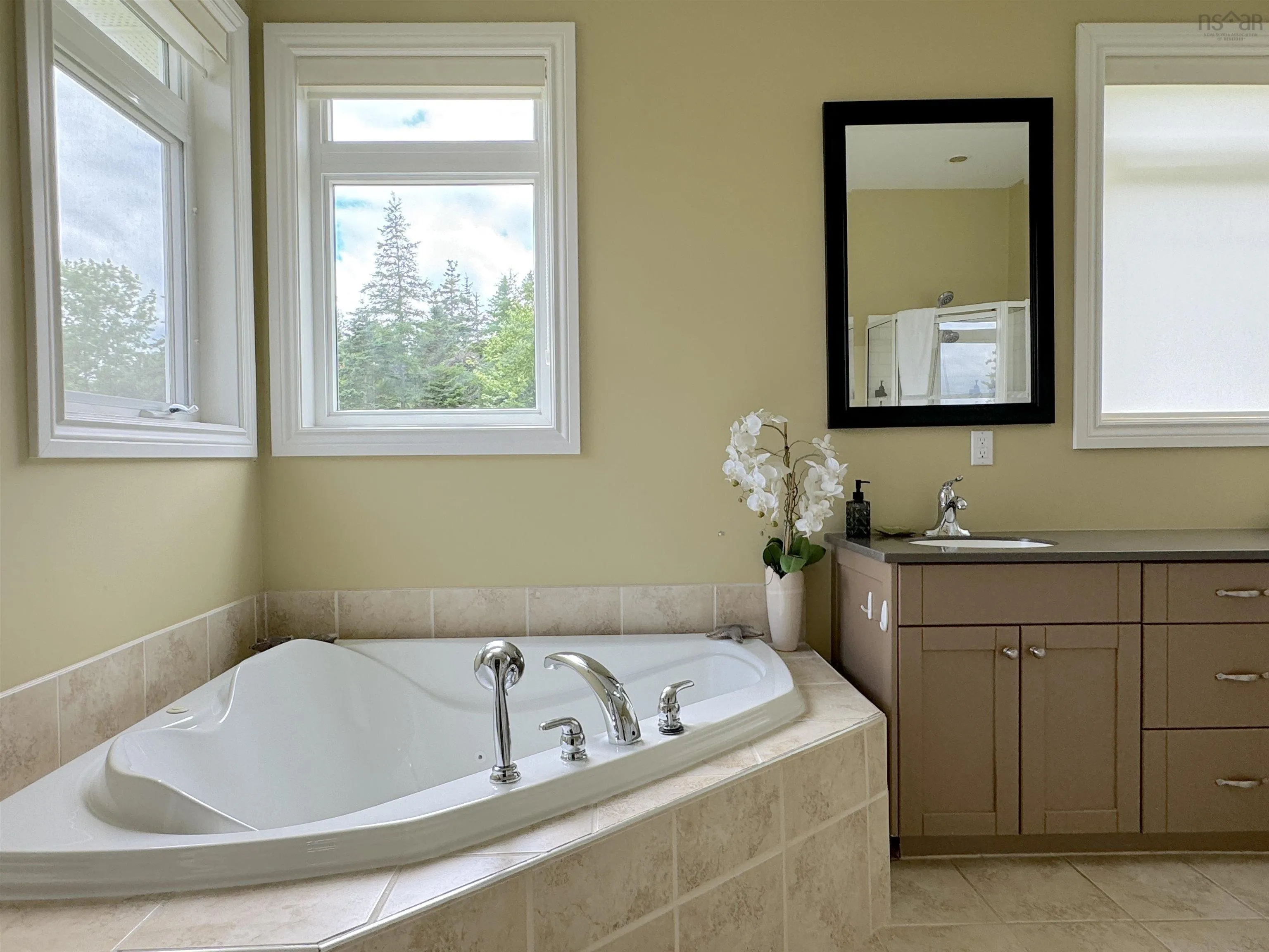 7 Bell Bay Way, Baddeck, NS B0C 1H0, 3 Bedrooms Bedrooms, ,3 BathroomsBathrooms,Residential,For Sale,Bell Bay,202523621