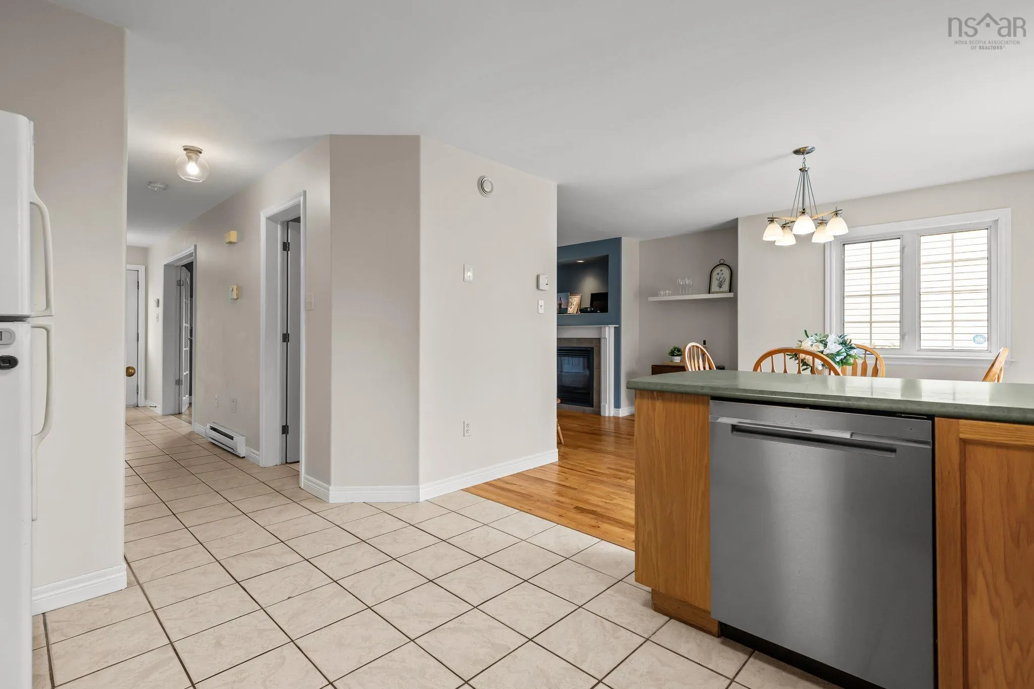 30 Quindora Crescent, Dartmouth, NS B2W 6G3, 3 Bedrooms Bedrooms, ,3 BathroomsBathrooms,Residential,For Sale,Quindora,202522312
