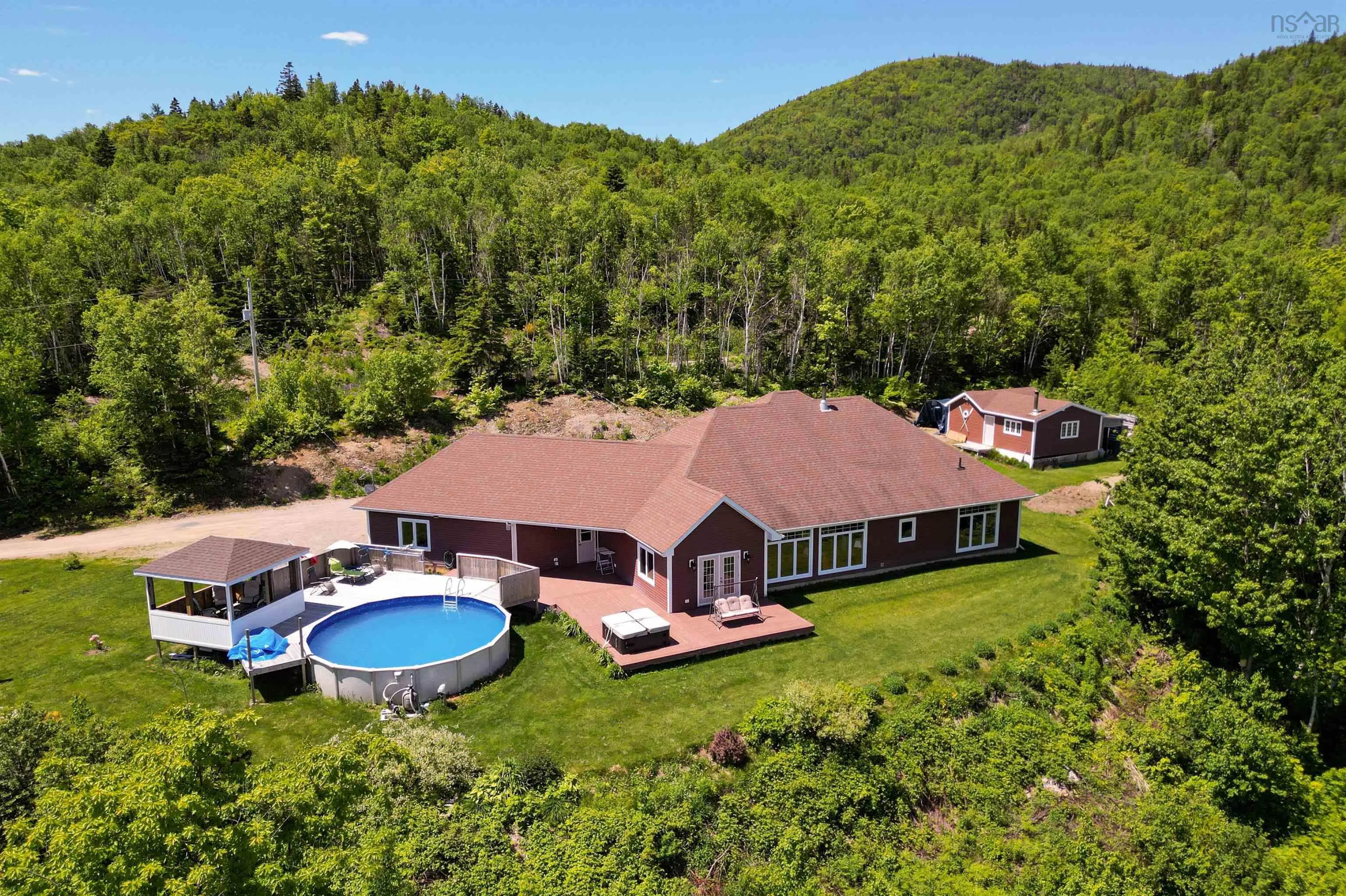 50 Water Tower Road, Ingonish Beach Ns B0c 1k0, 3 Bedrooms Bedrooms, ,3 BathroomsBathrooms,Residential,For Sale,Water Tower,202508315