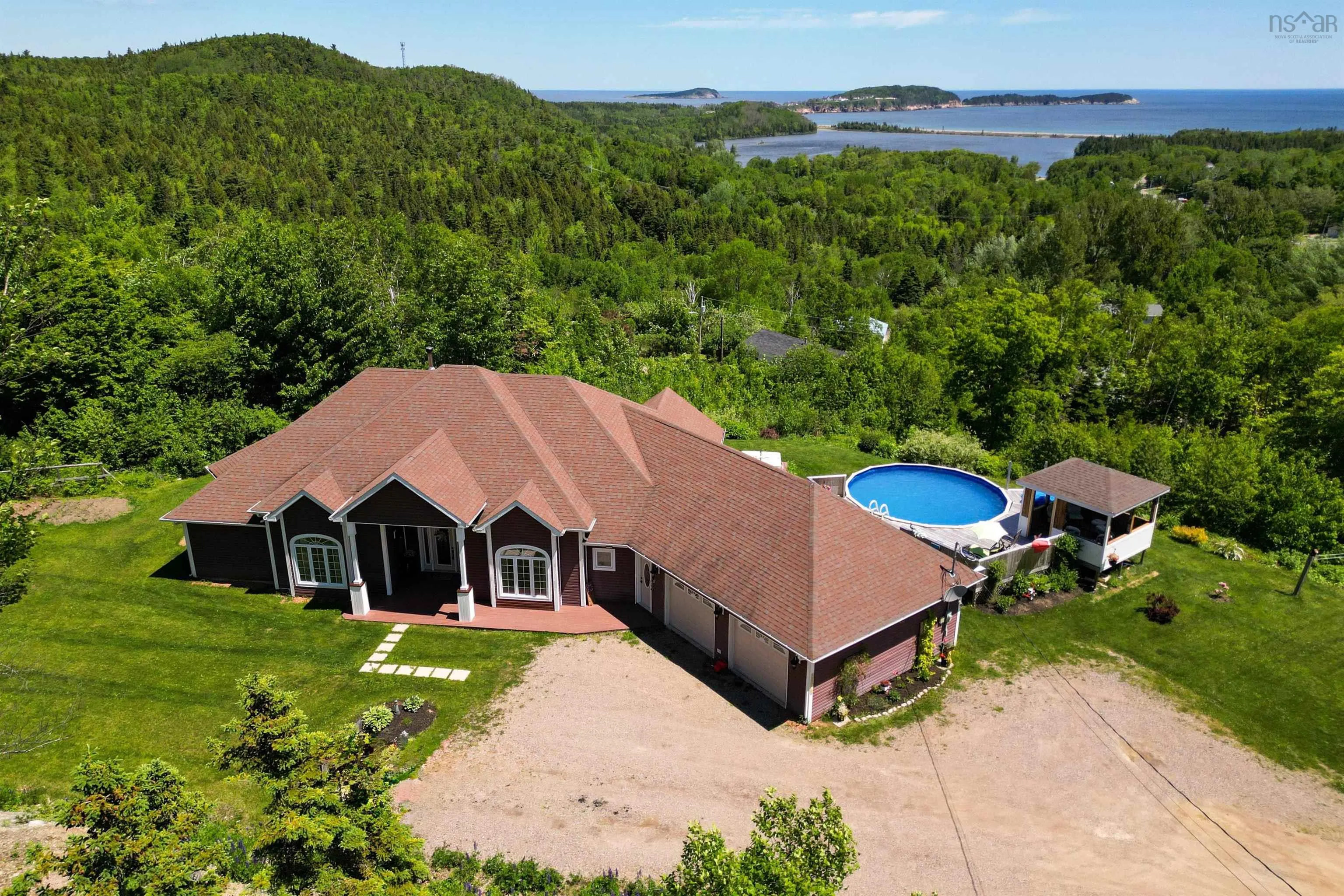 50 Water Tower Road, Ingonish Beach Ns B0c 1k0, 3 Bedrooms Bedrooms, ,3 BathroomsBathrooms,Residential,For Sale,Water Tower,202508315